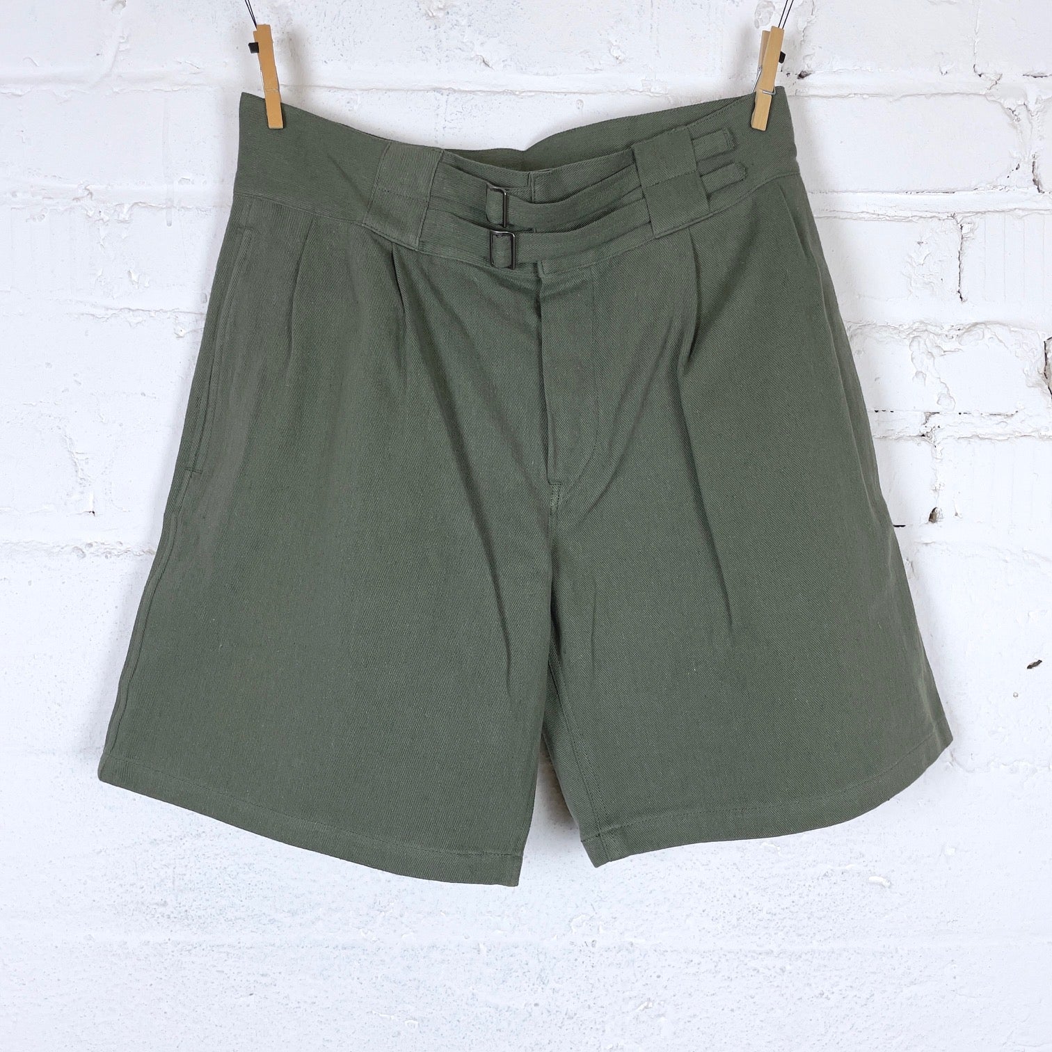 addict clothes | acv-sp02clkt cotton linen gurkha shorts - army green