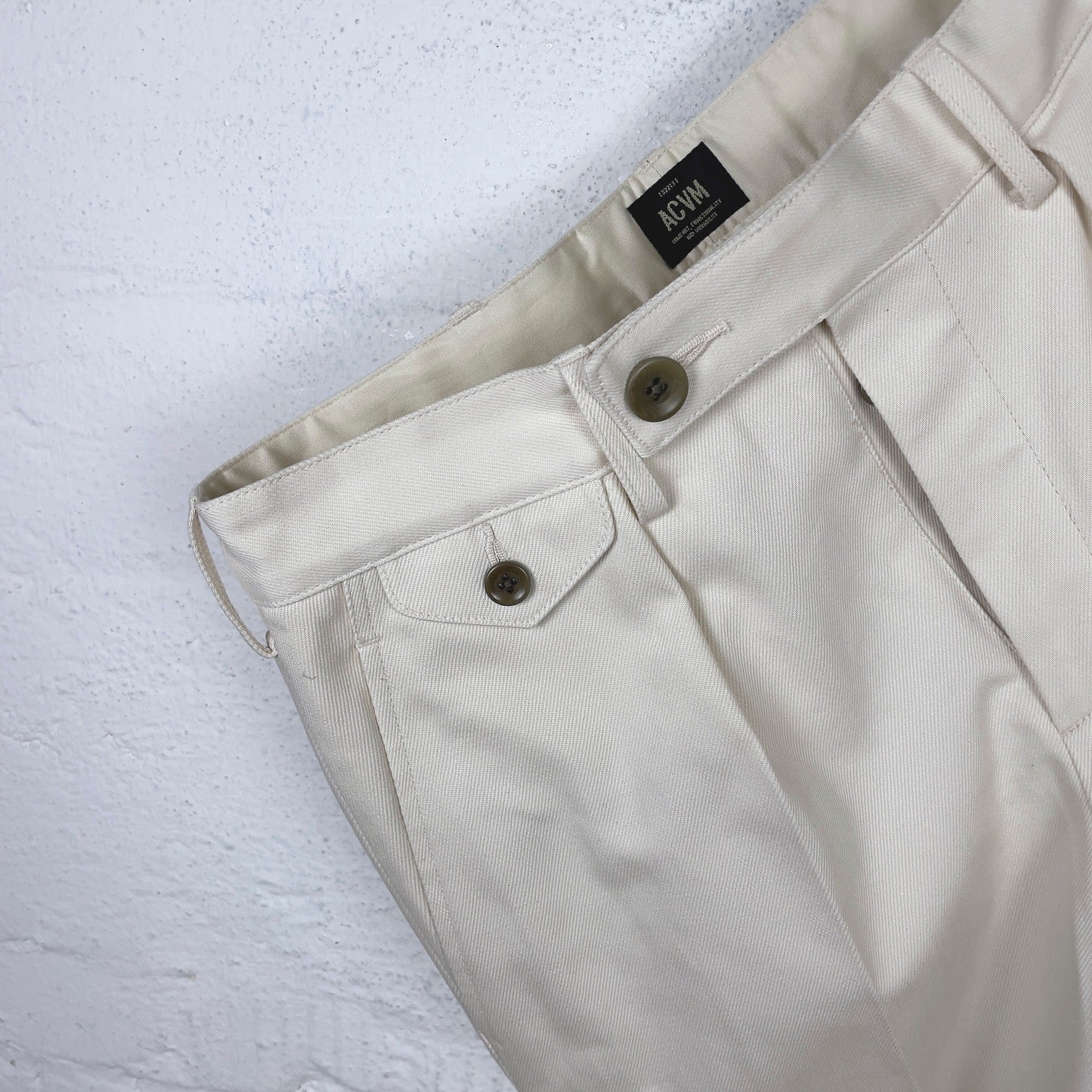 addict clothes | acv-tr02kt single-pleated katsuragi cotton army trousers - ivory - Image 5