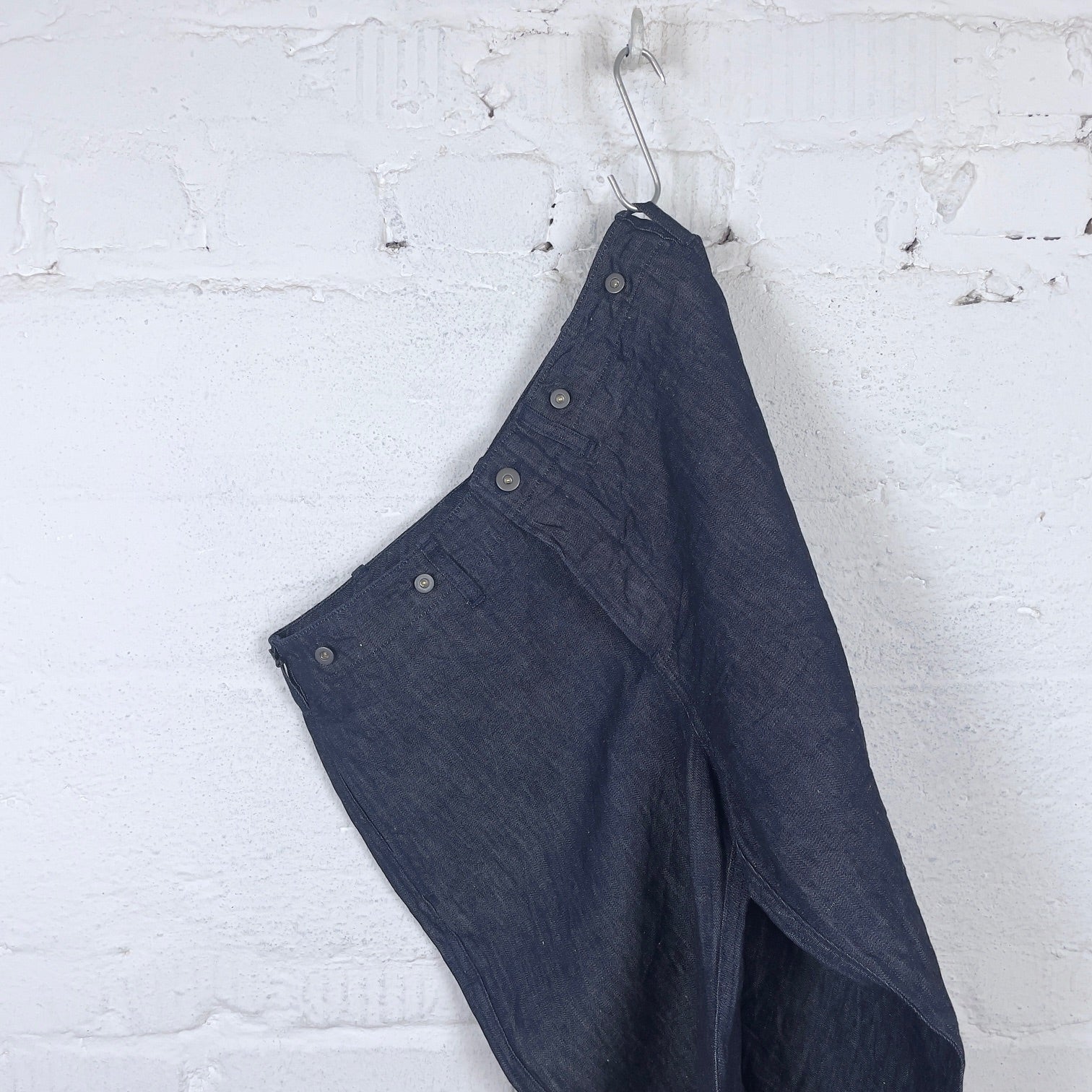 addict clothes | acv-tr03cld cotton linen denim buckle back trousers - indigo - Image 3