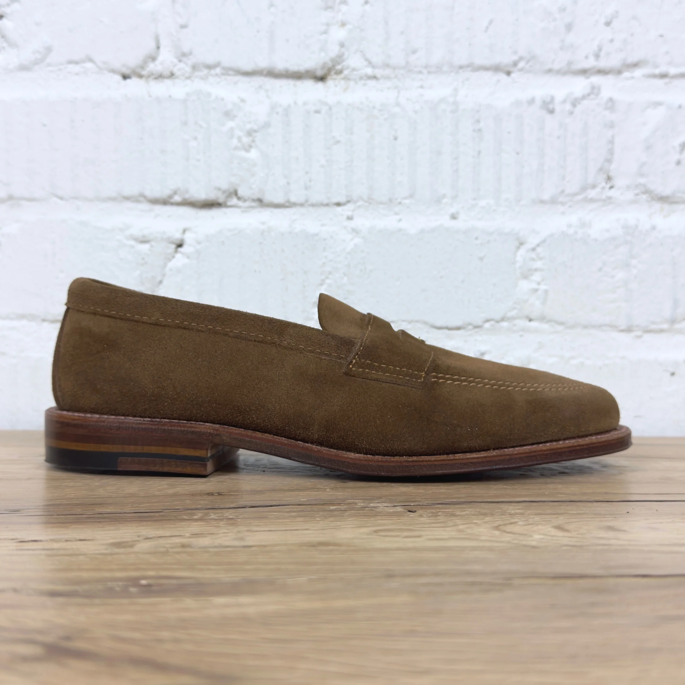 alden | 5735f unlined penny loafer in snuff suede