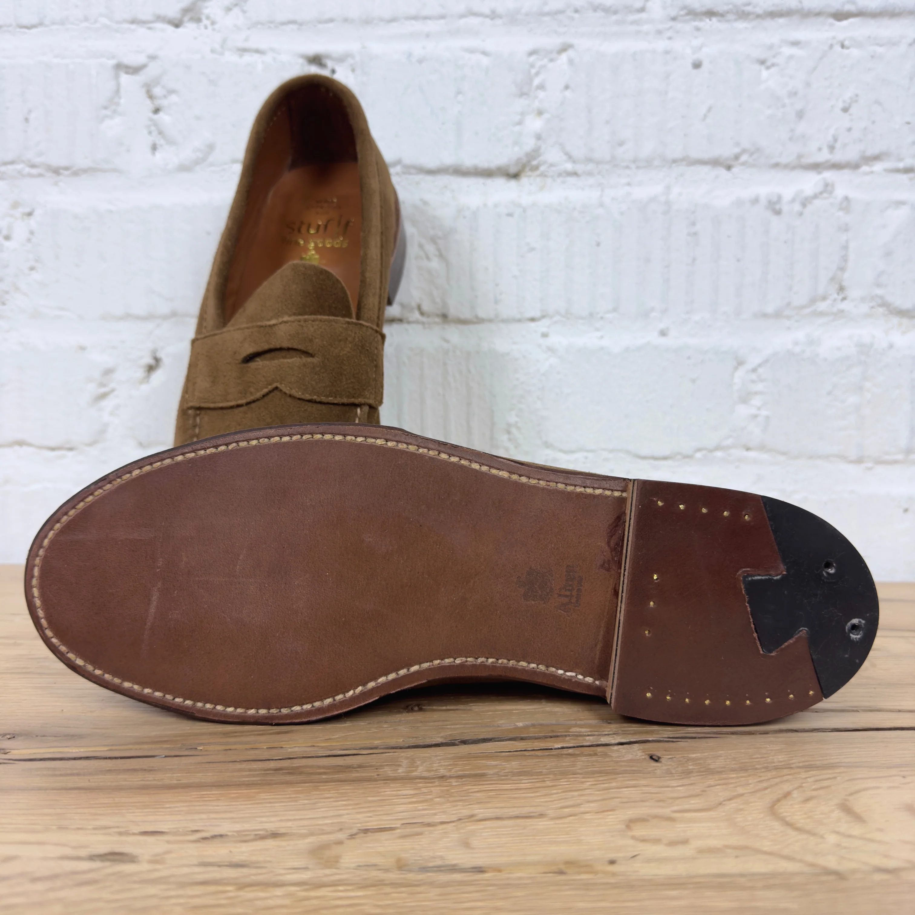 alden | 6243f unlined leisure handsewn penny loafer in snuff suede - Image 4