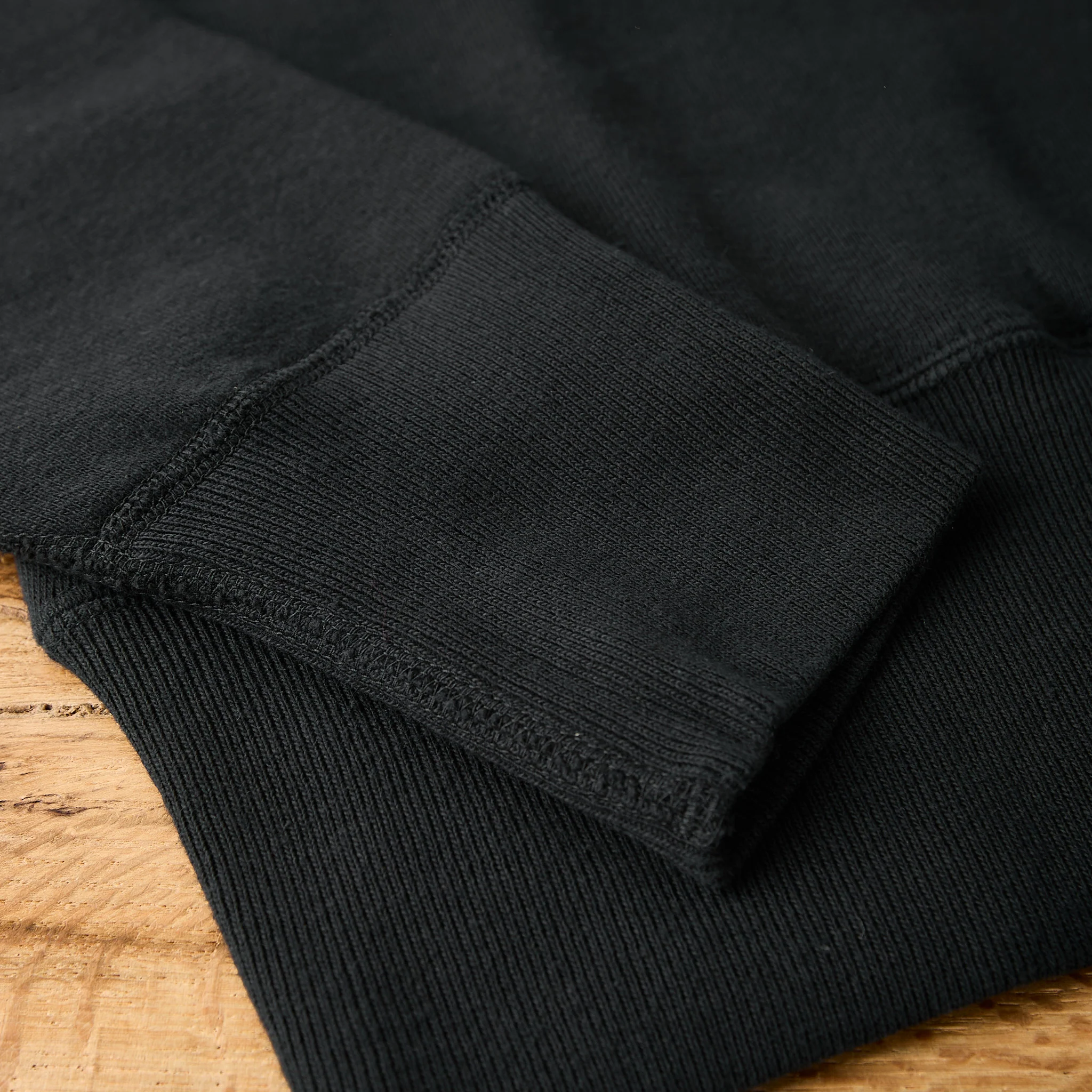 allevol | loopwheel easy sweatshirt black - Image 4