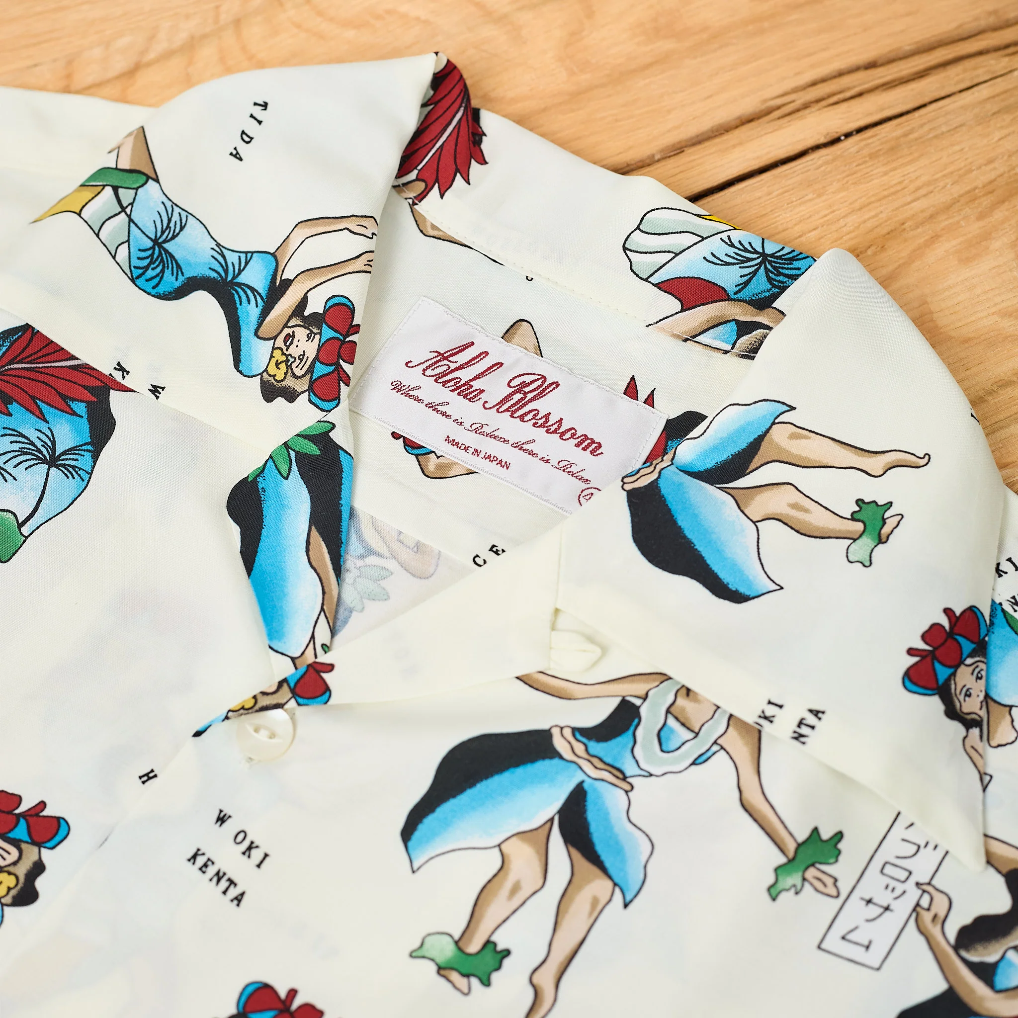 aloha blossom | hula girl short sleeve natural white - Image 4
