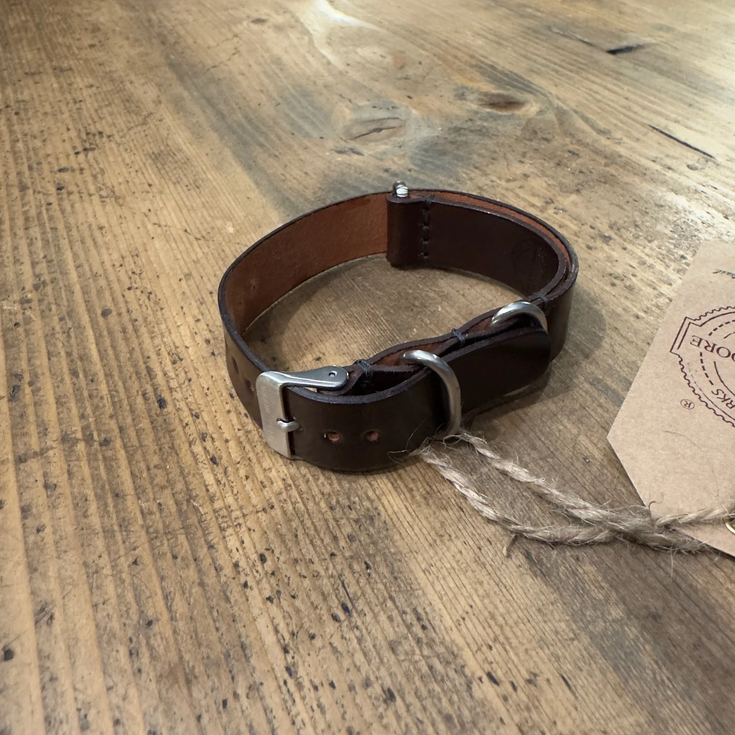 barnes & moore | nato watch strap horween shell cordovan oxblood - 18mm - Image 5