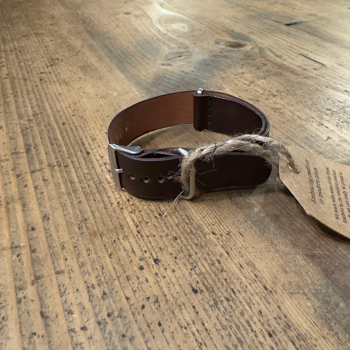 barnes & moore | nato watch strap horween shell cordovan oxblood - 20mm - Image 5