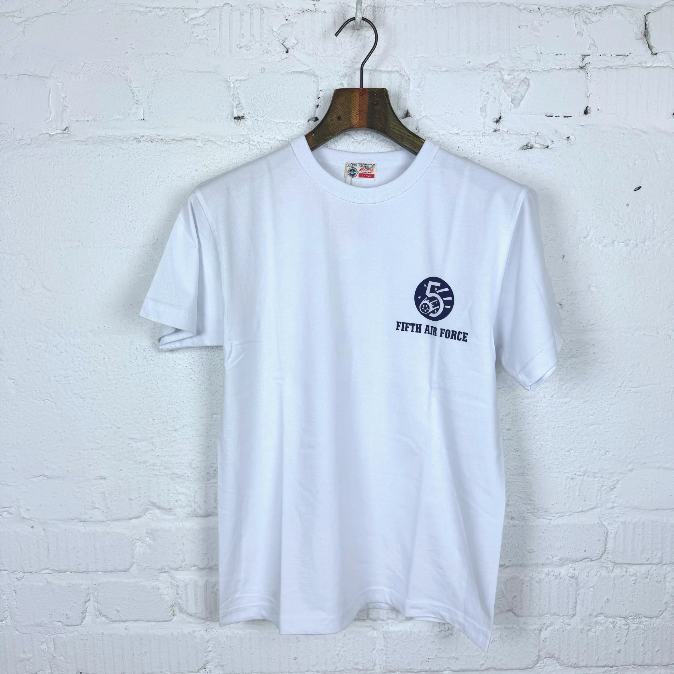 buzz rickson's | br79408 s/s t-shirt “319th ftr. intcp. sq.” white - Image 2
