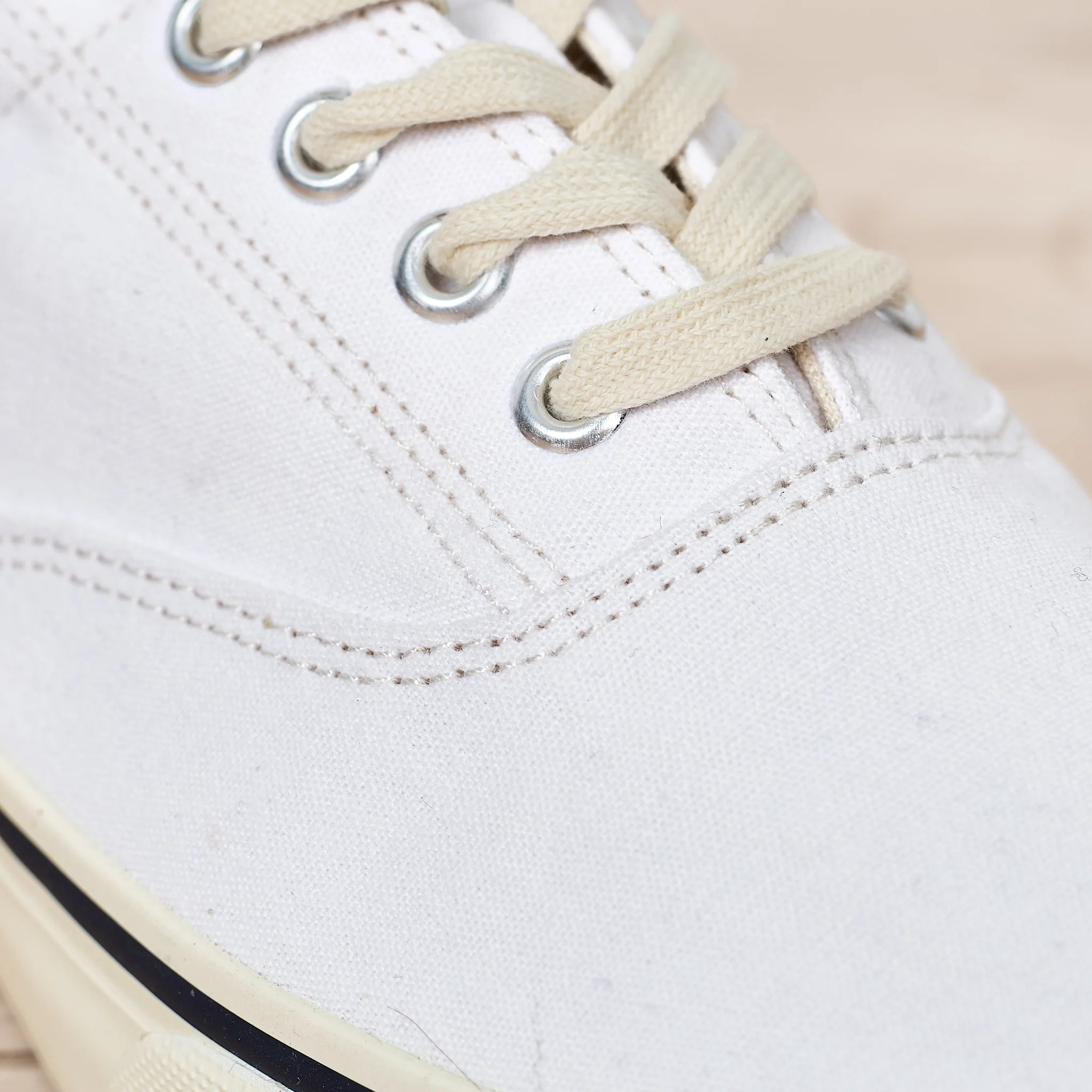 catchball | d-02 canvas sneaker - white - Image 4