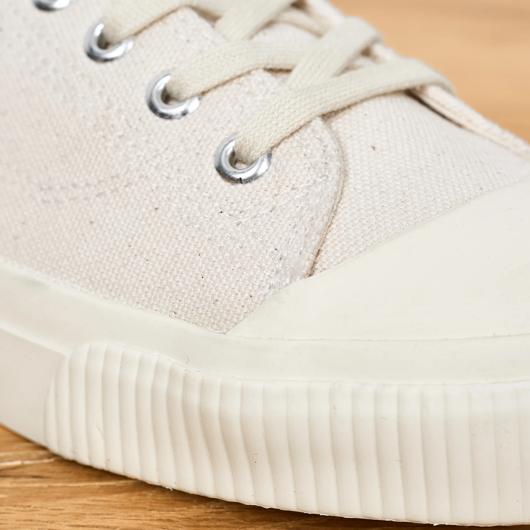catchball | m-02 canvas sneaker - ecru - Image 4