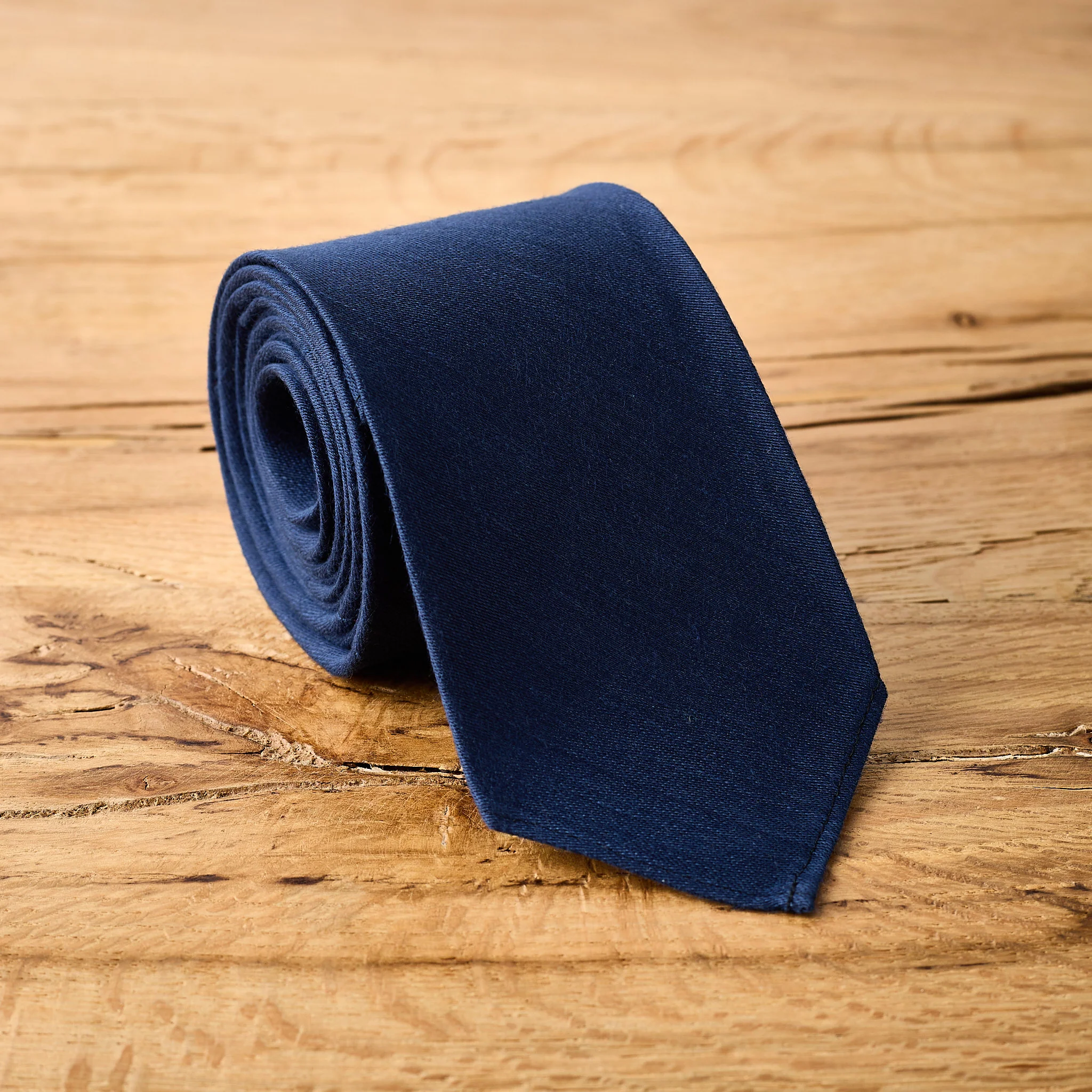 d.c. white | vintage tie - navy
