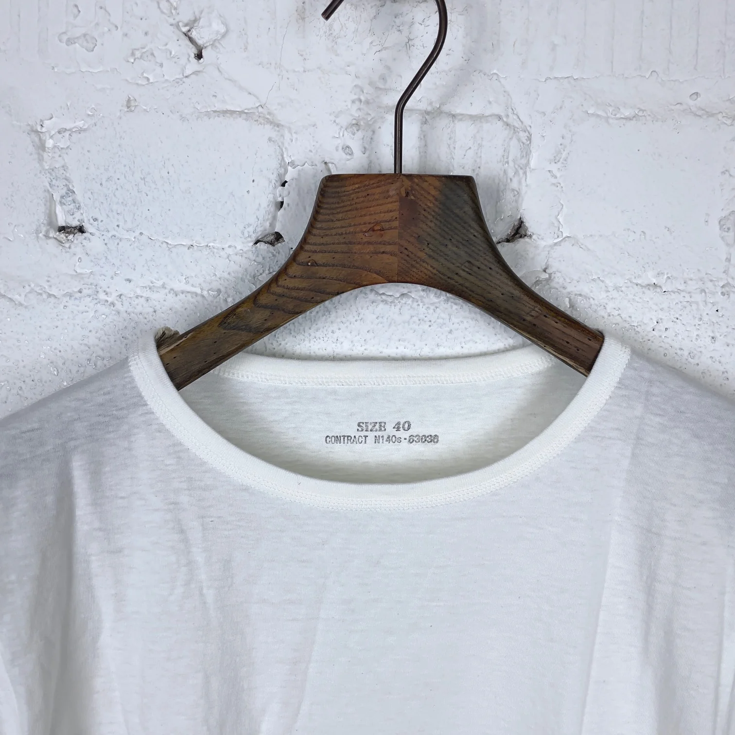 elc | usn plain tee - Image 3