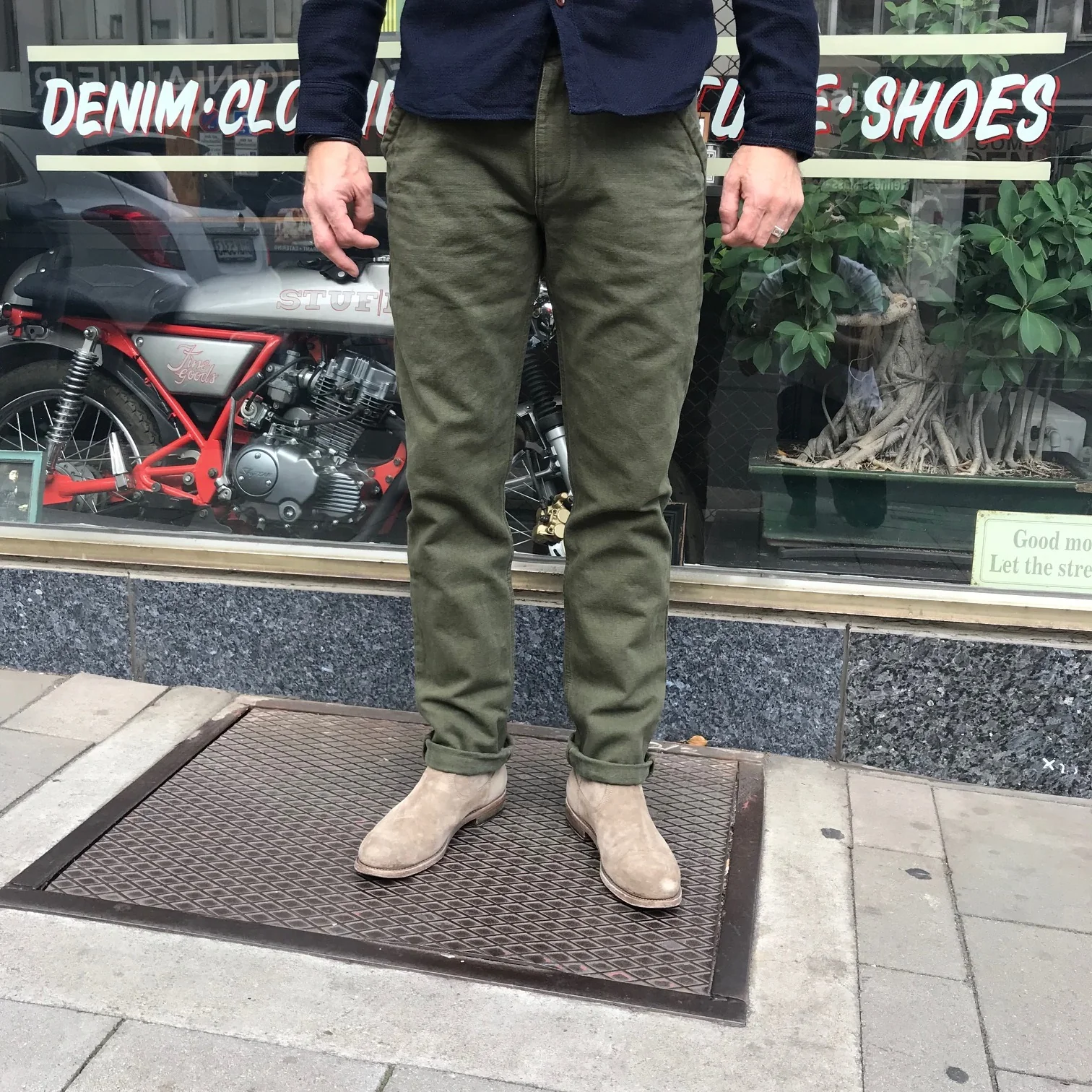 freenote cloth | workers chino slim fit 14oz slub army green - Image 3