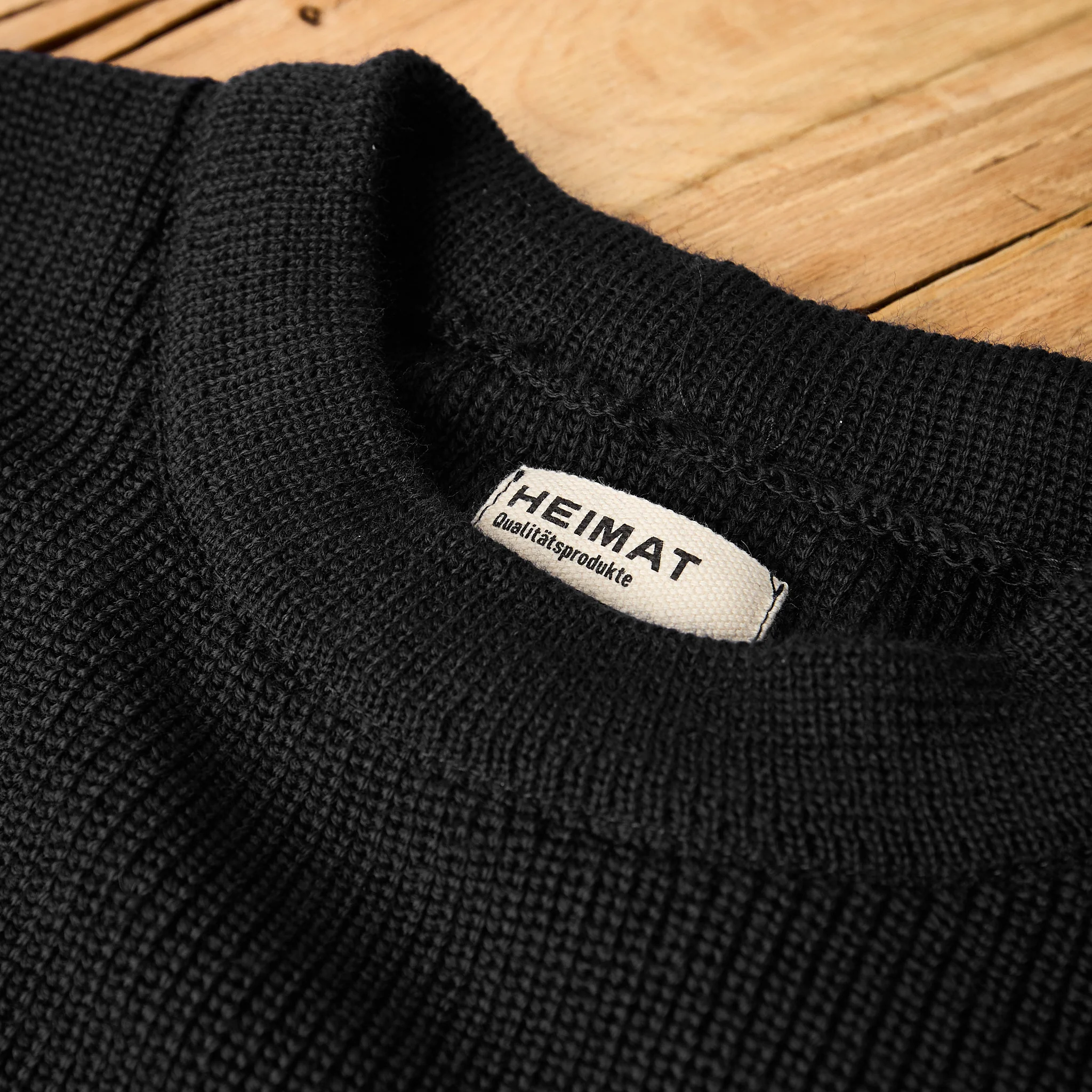 heimat textil | crew neck merino - black - Image 3