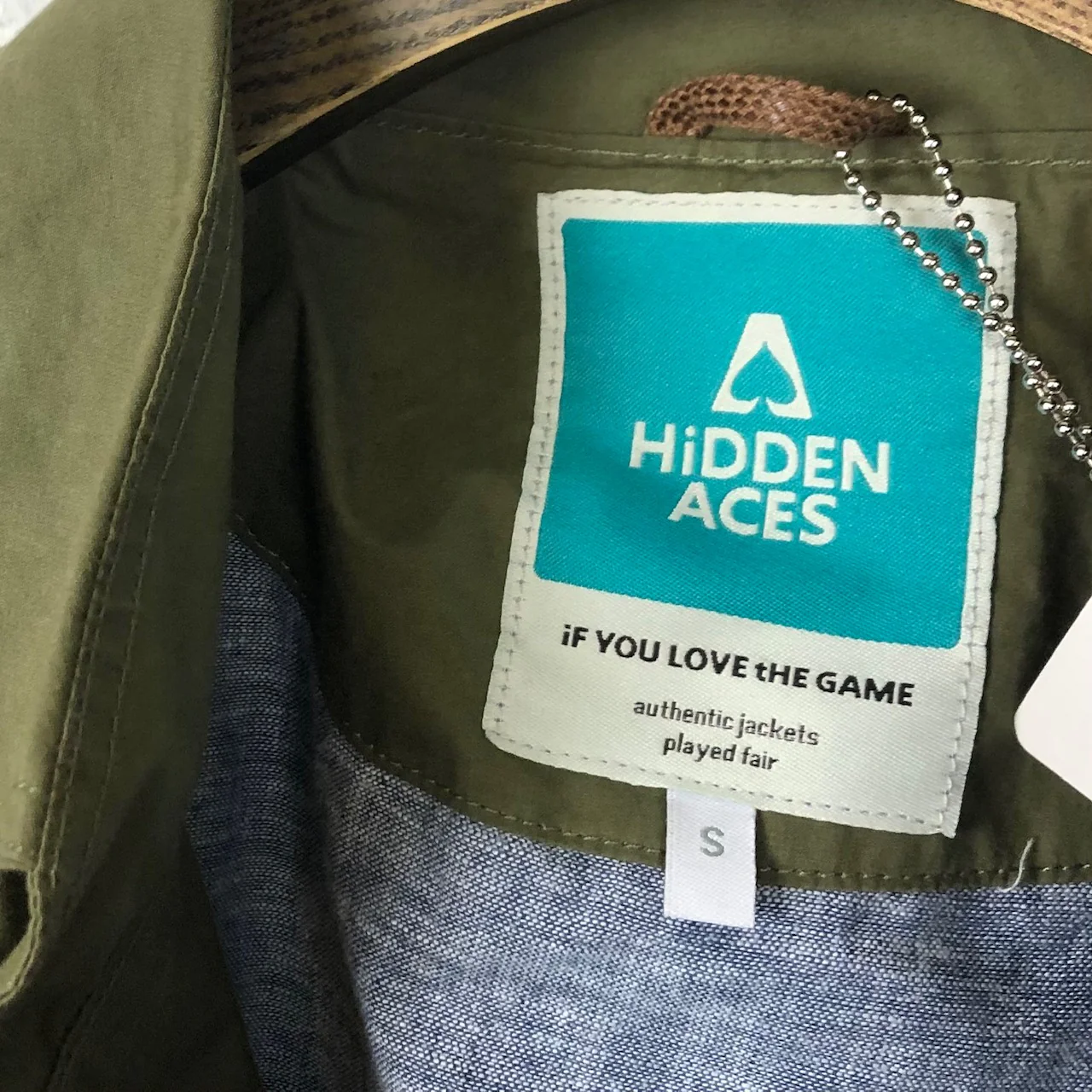 hidden aces | k3201 jupiter trenchcoat dusky green - Image 6