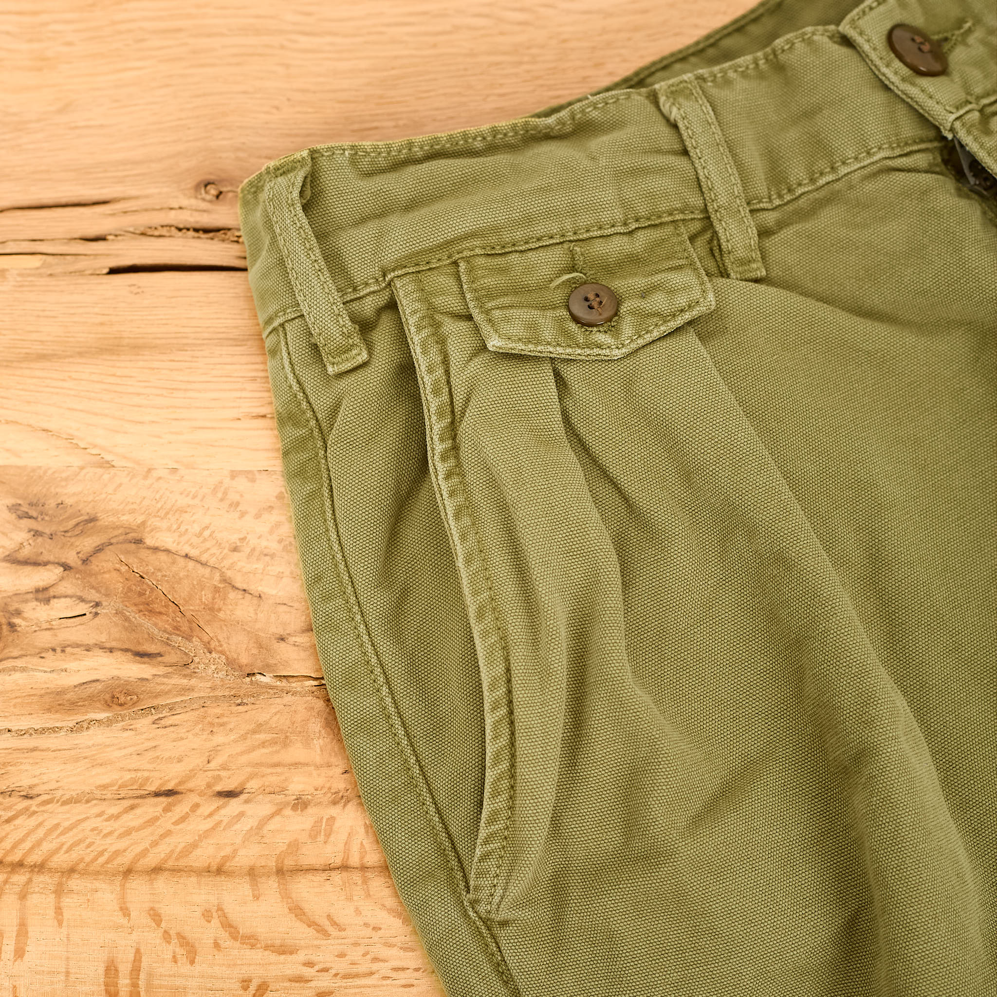 imogene + willie | campbell pleated chino in field tan - Image 6