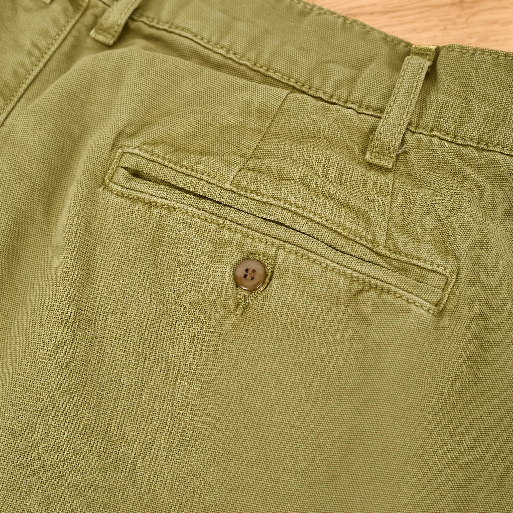 imogene + willie | campbell pleated chino in field tan - Image 7