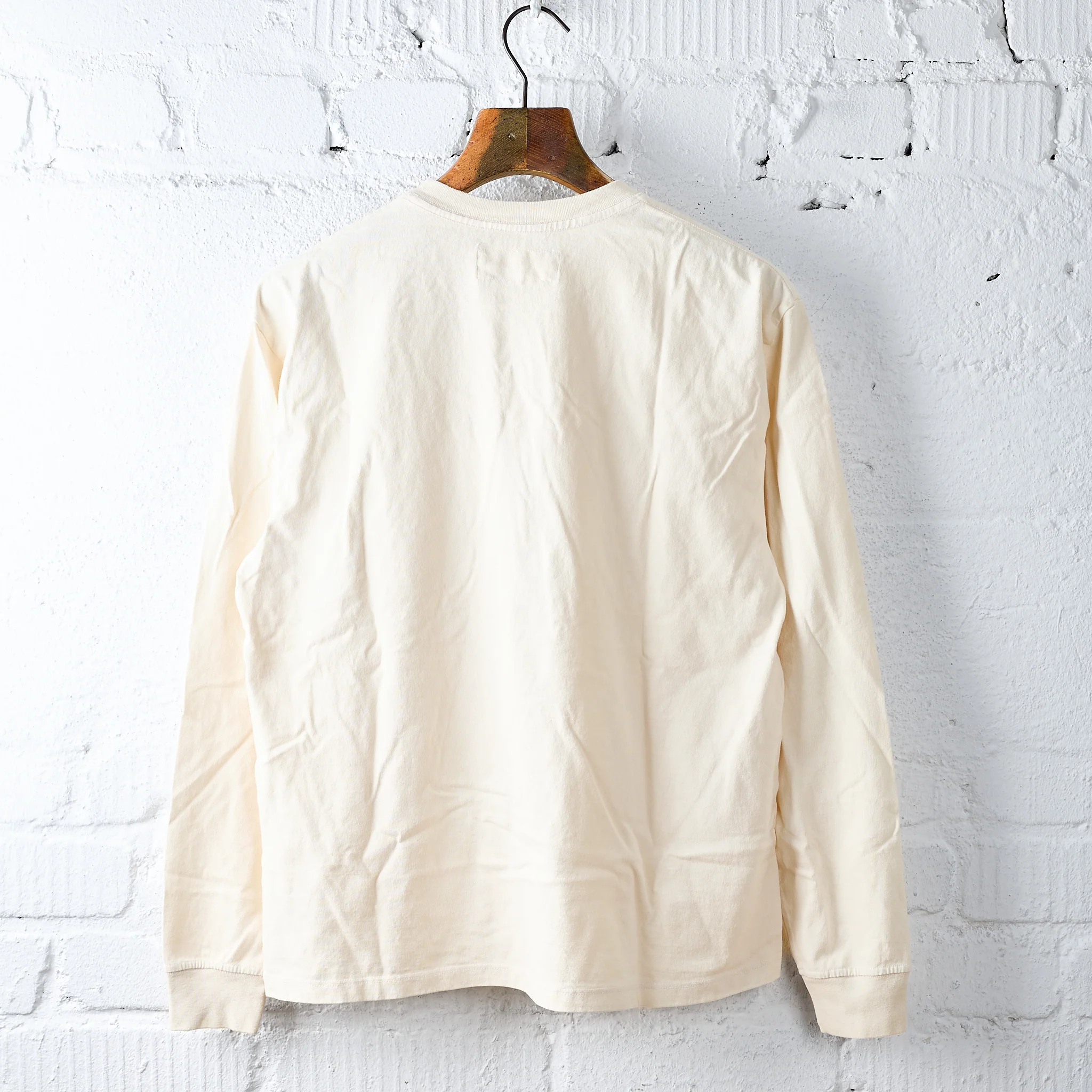 imogene + willie | long sleeve pocket tee in vintage white - Image 3