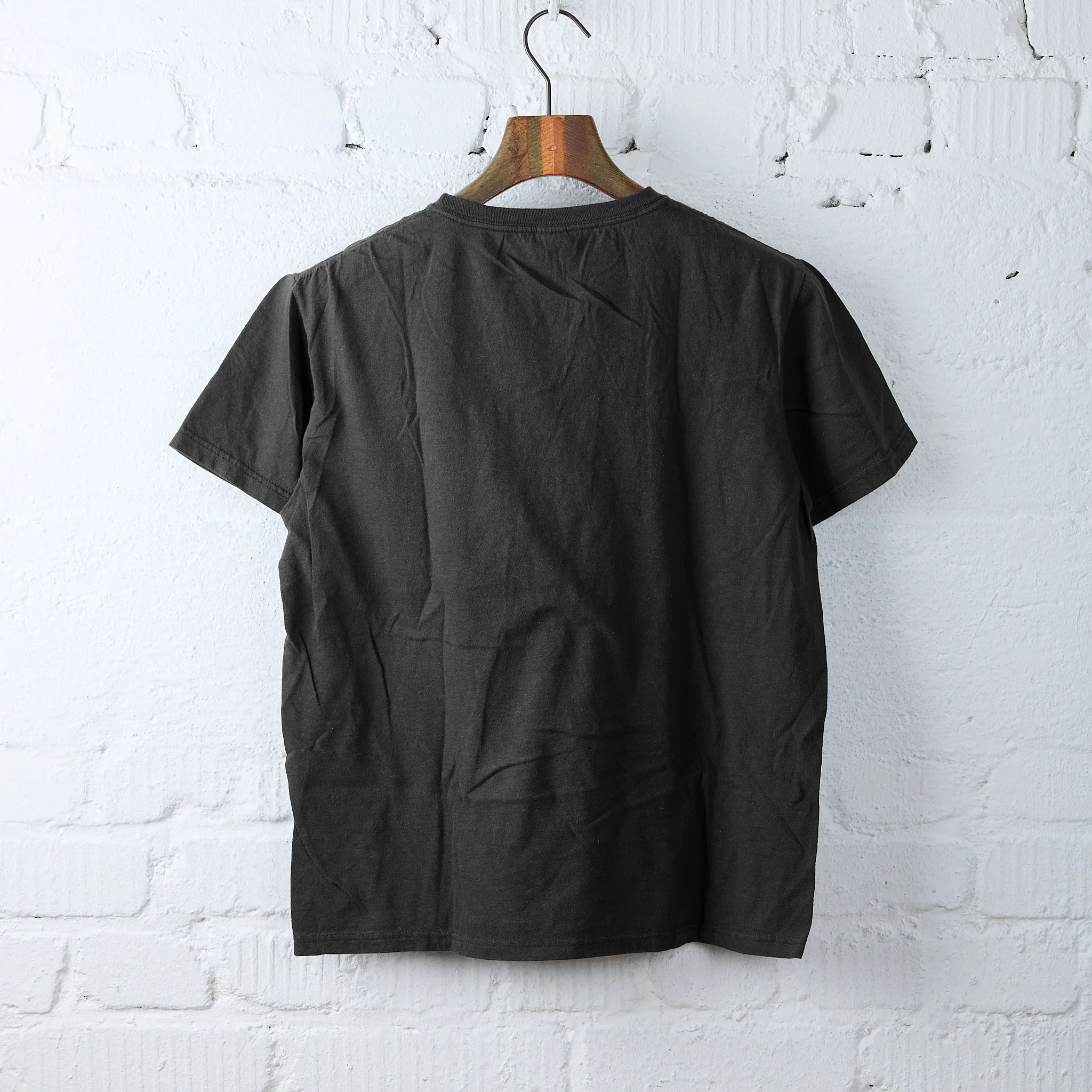 imogene + willie | the cotton project tee in faded black - Image 3