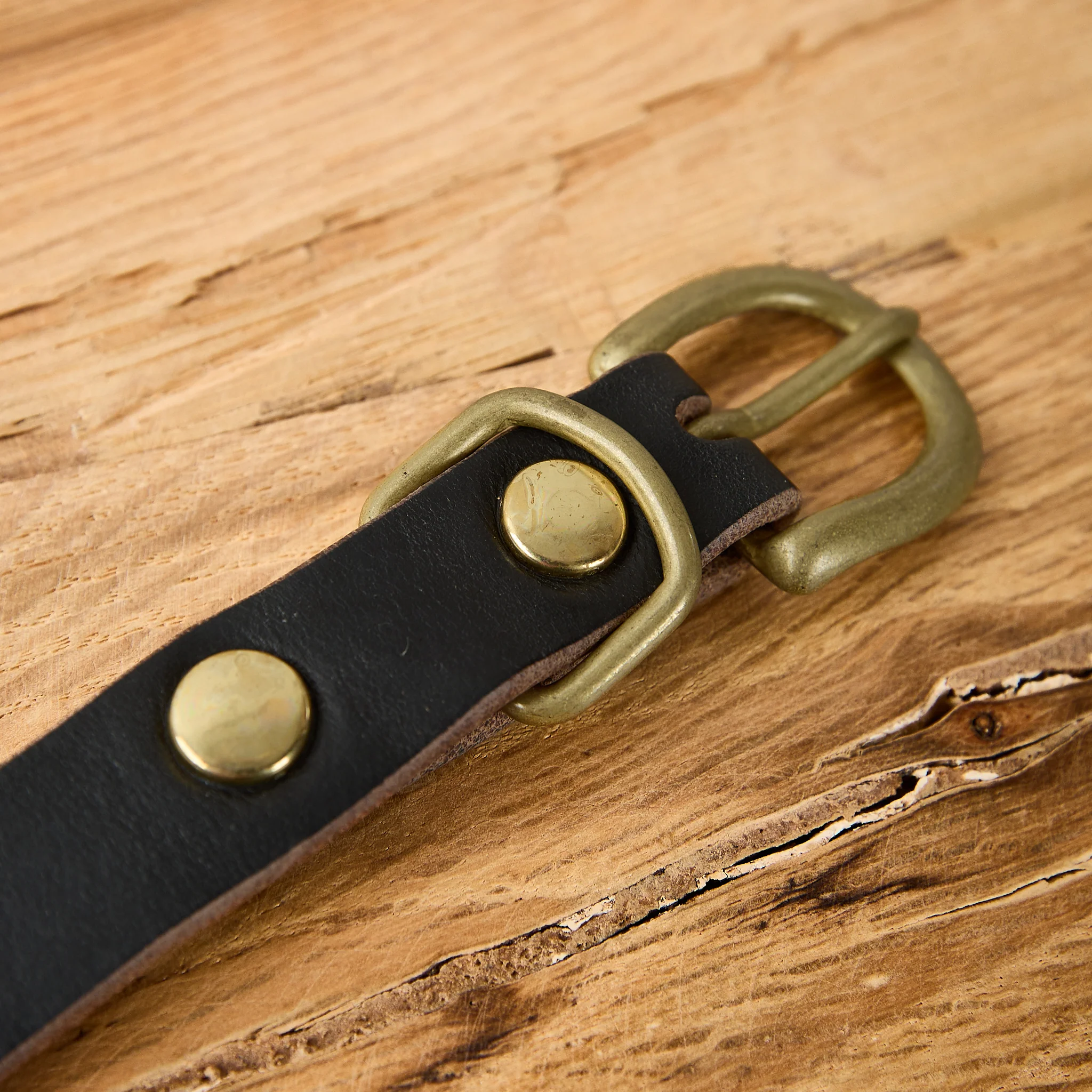 jelado × button works | d-buckle 16mm horween cxl leather belt - gold x black - Image 2