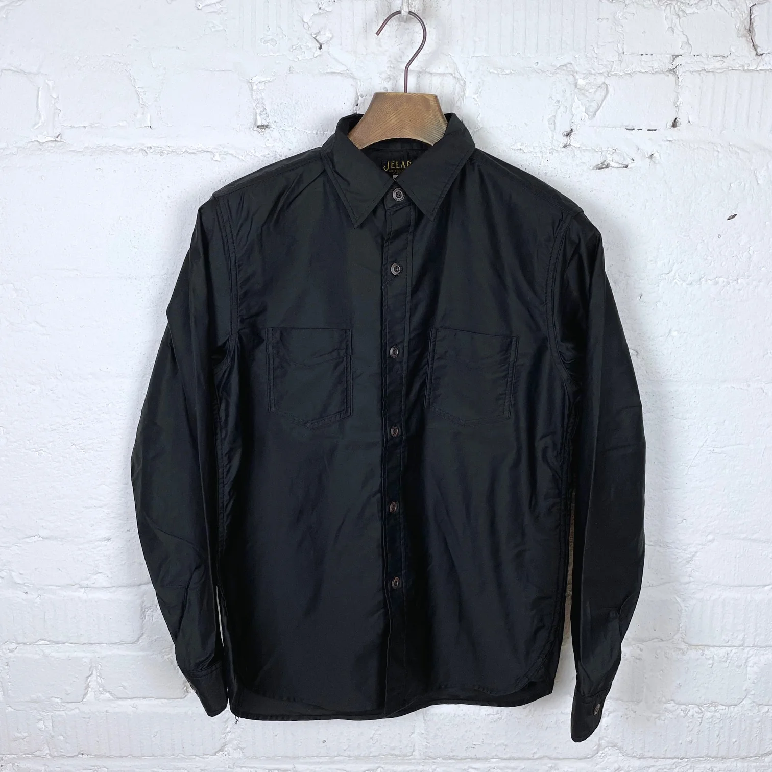 jelado | worth shirt black
