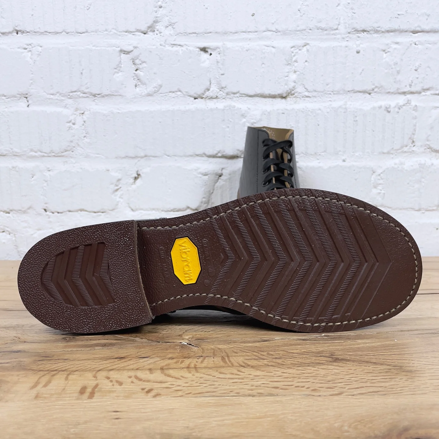 john lofgren | m-43 service shoes - shinki hikaku black - tea-core horsebutt - limited edition - Image 4
