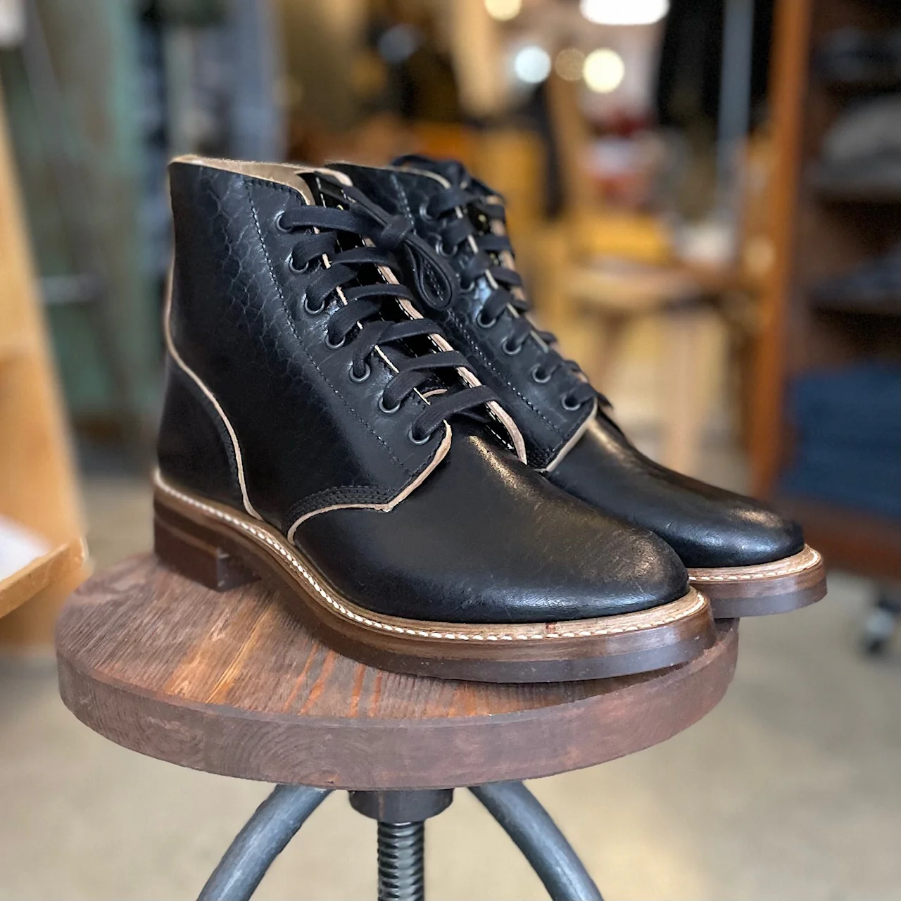 john lofgren | m-43 service shoes - shinki hikaku black - tea-core horsebutt - limited edition - Image 6