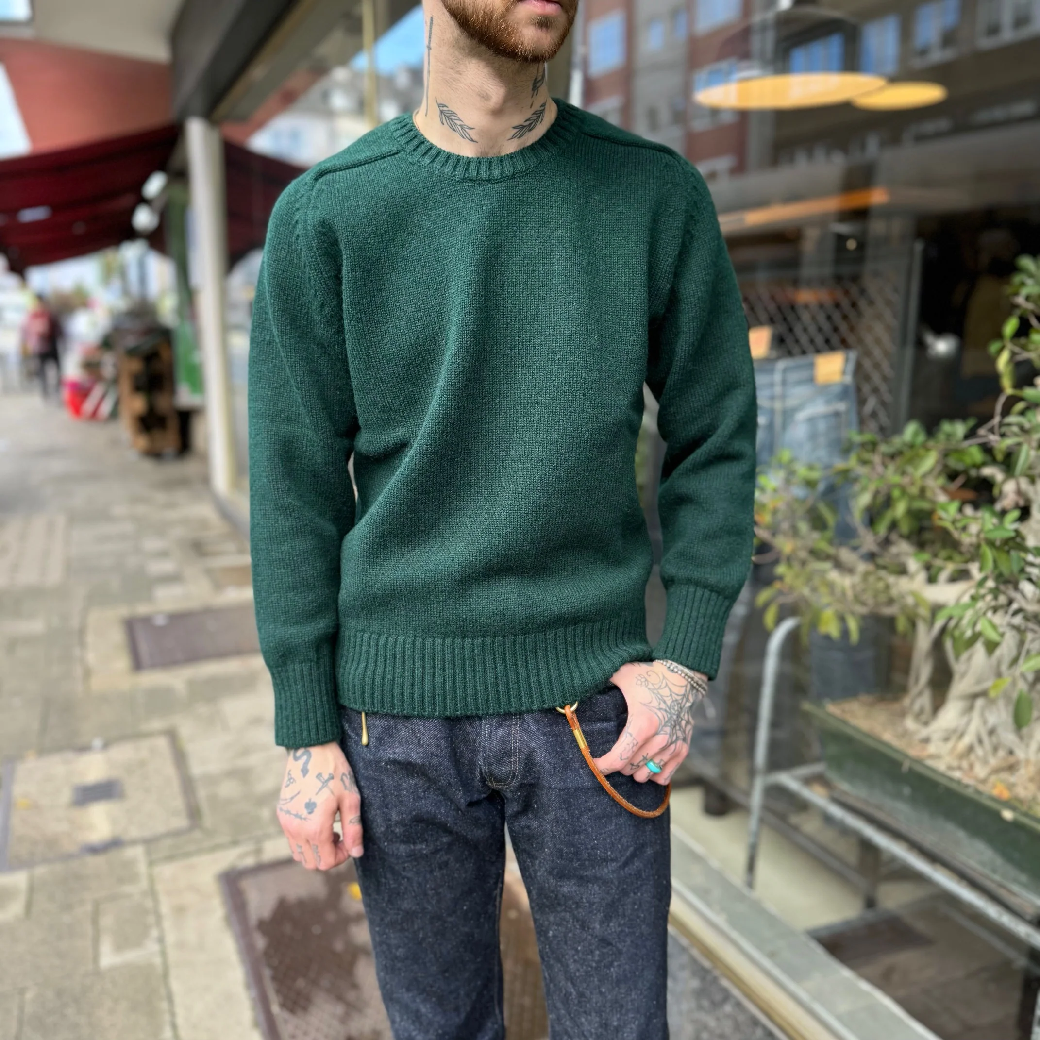 kamakura shirts | 5 gauge shetland crewneck sweater - bottle green - Image 3