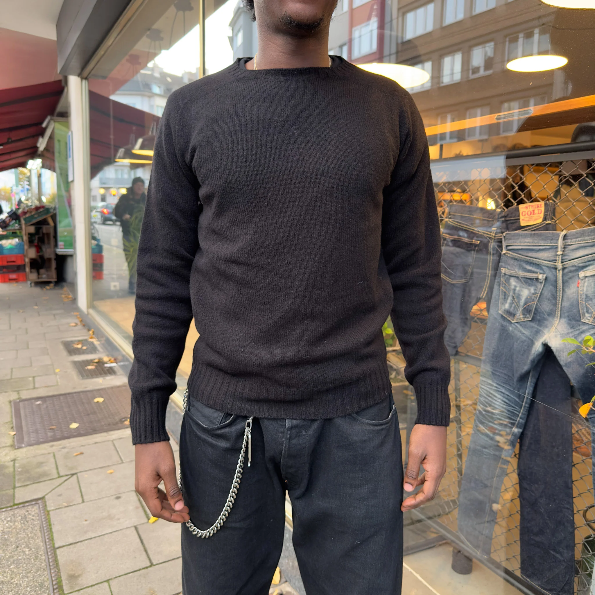 malloch's | black preston superfine lambswool crew neck jumper - Image 3