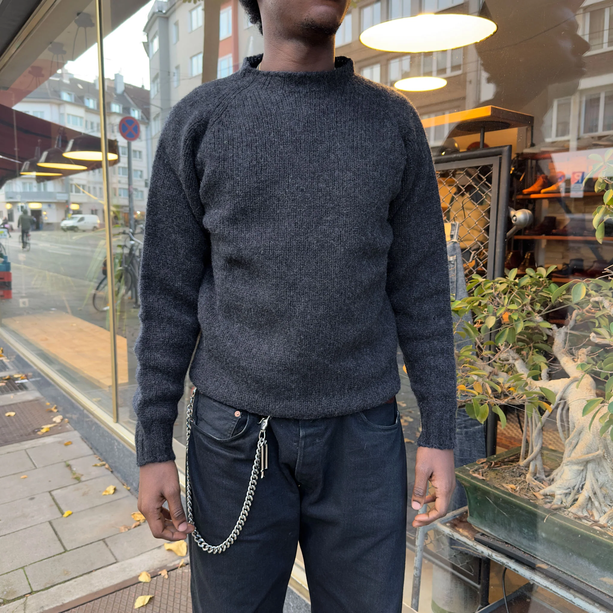 malloch's | charcoal kenmore chunky shetland jumper - Image 3