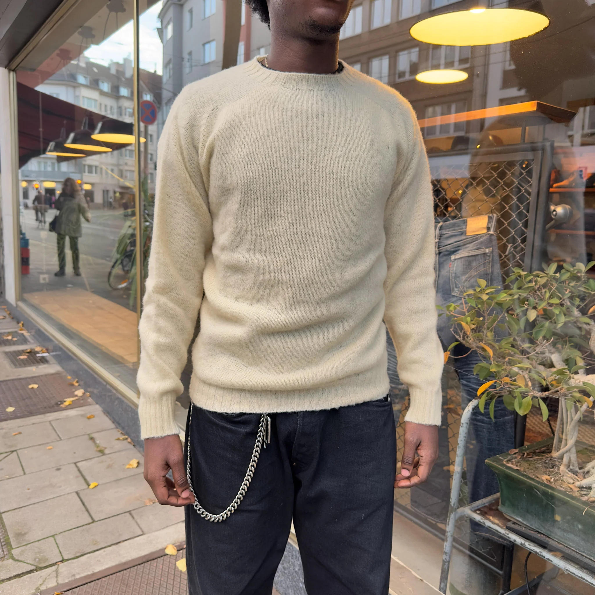 malloch's | cream kelso brushed shetland jumper - Image 3
