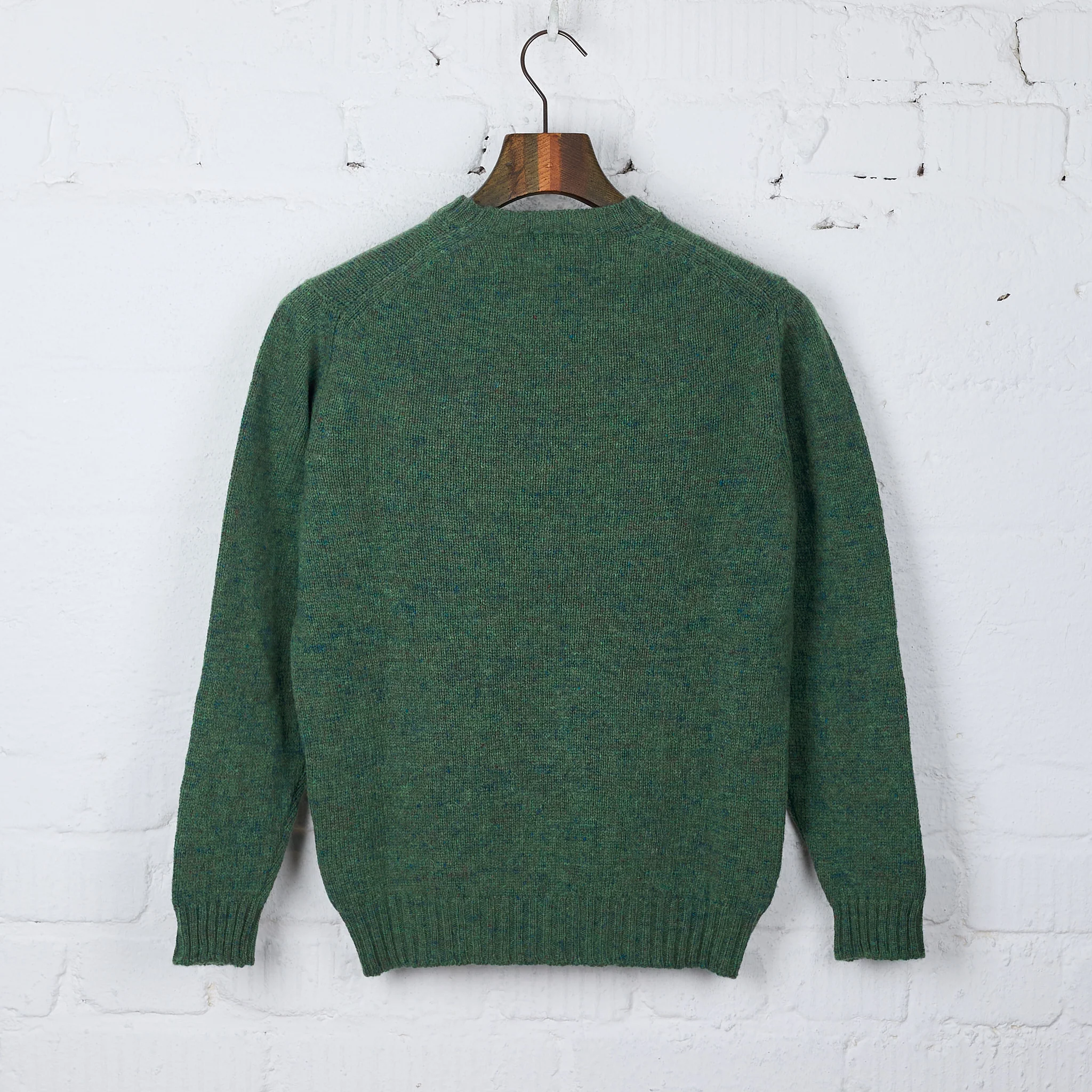 malloch's | jade wreay shetland wool crew neck - Image 4