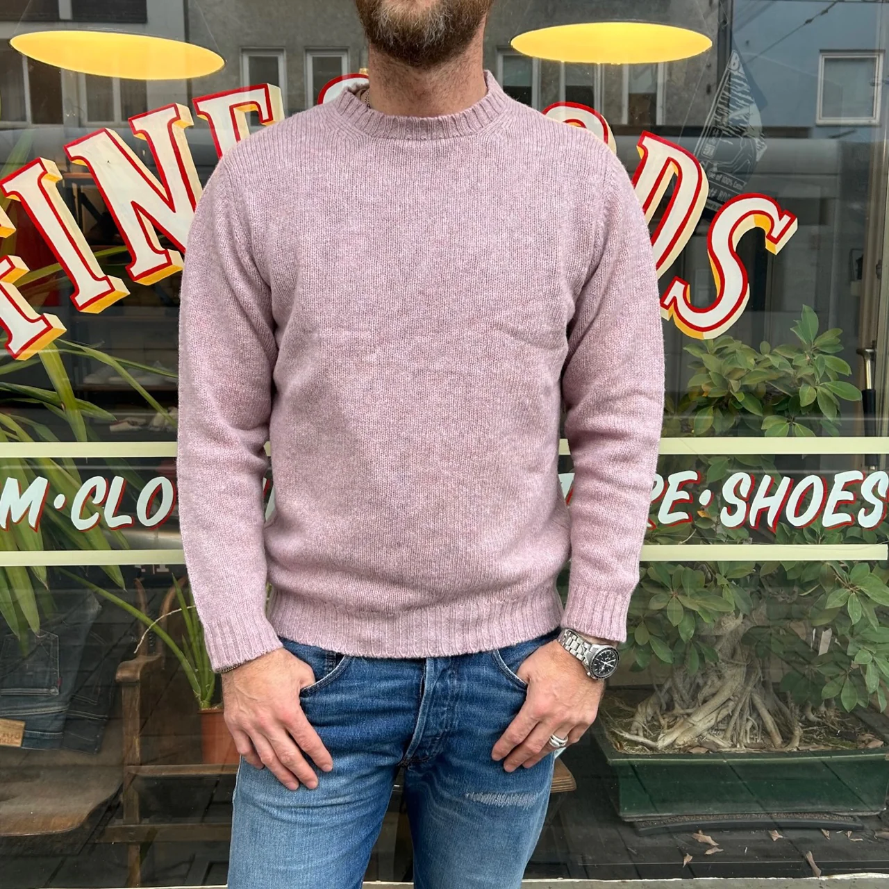 malloch's | pink haar wreay shetland wool crew neck - Image 3