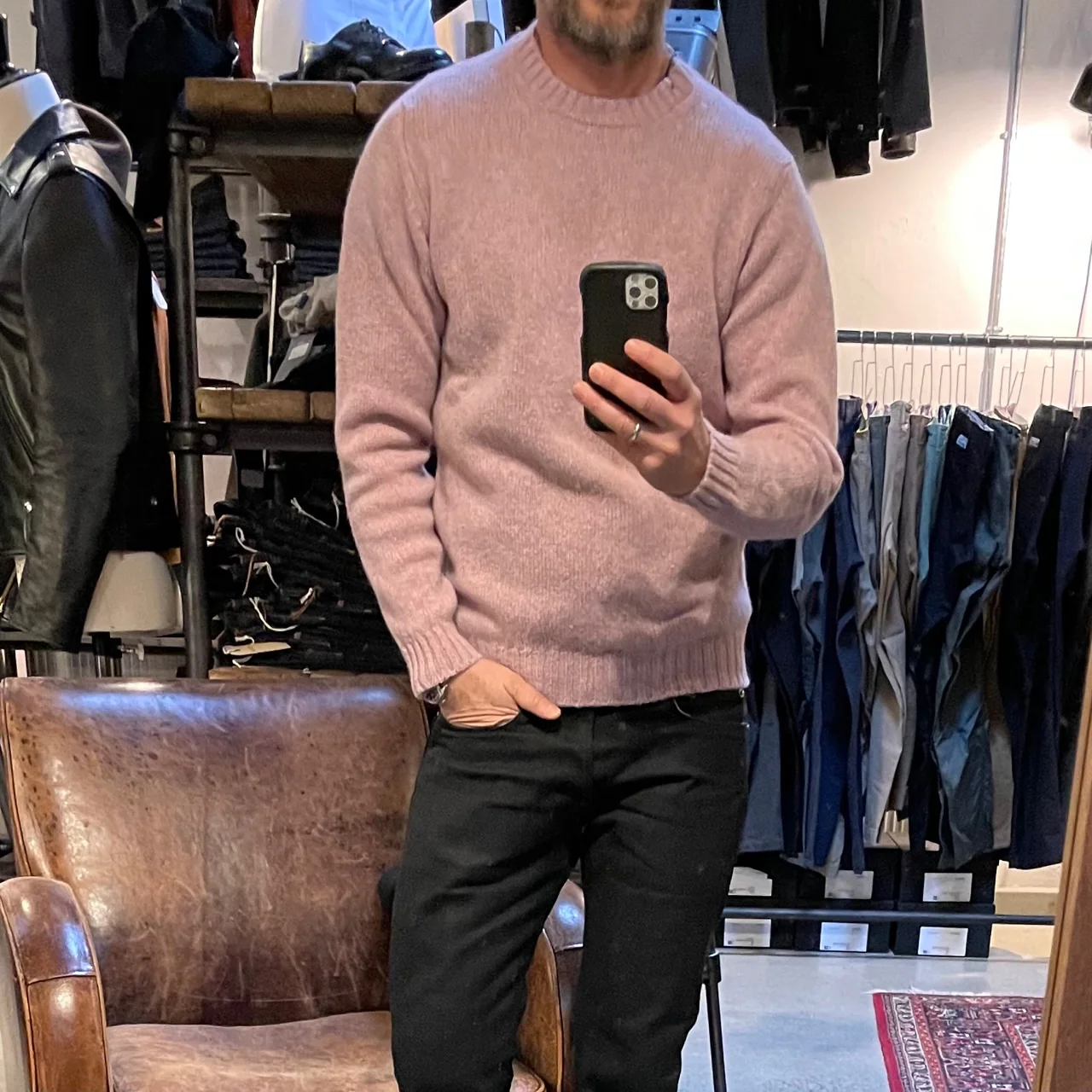malloch's | pink haar wreay shetland wool crew neck - Image 5