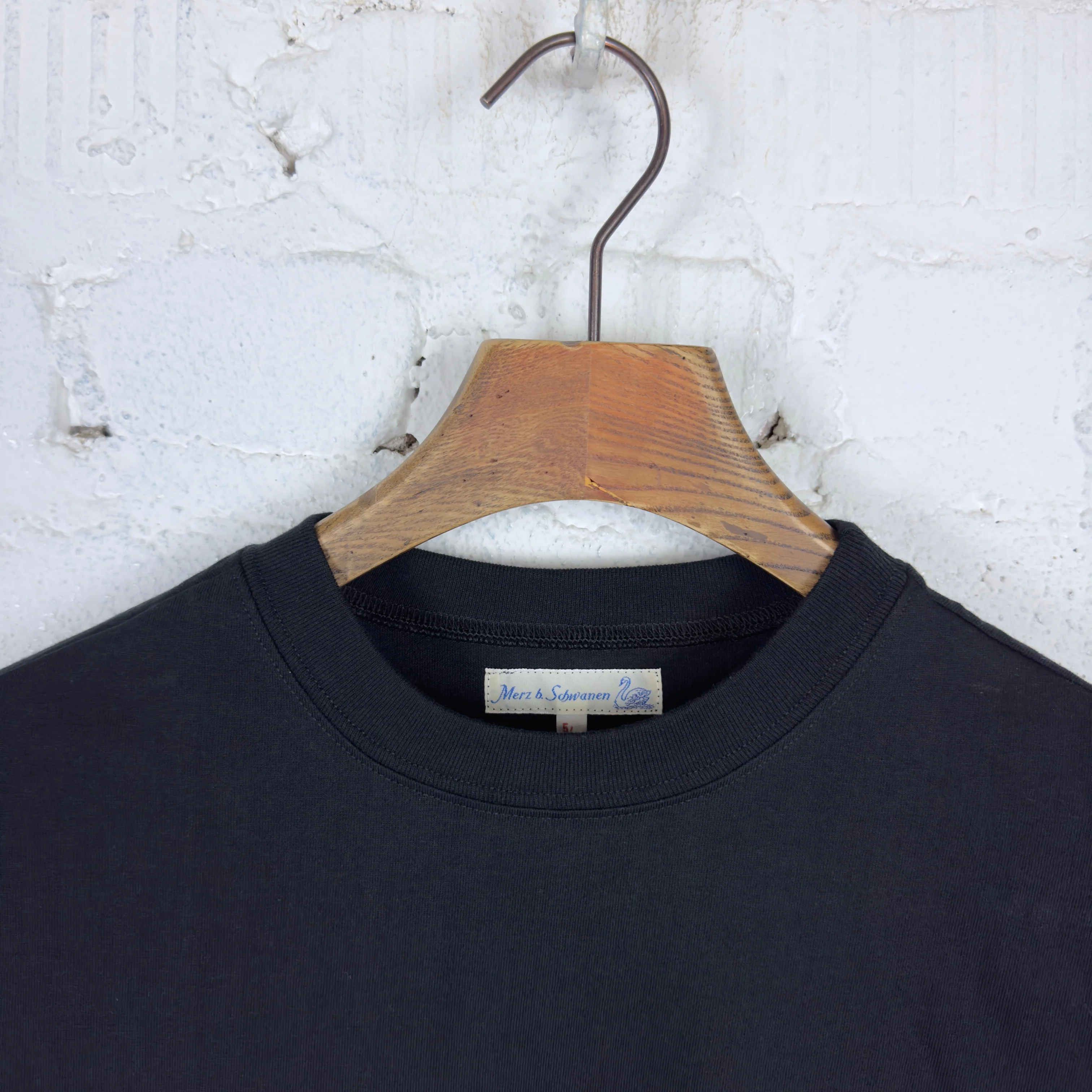 merz b. schwanen | 1940s men's loopwheeled t-shirt black - Image 2