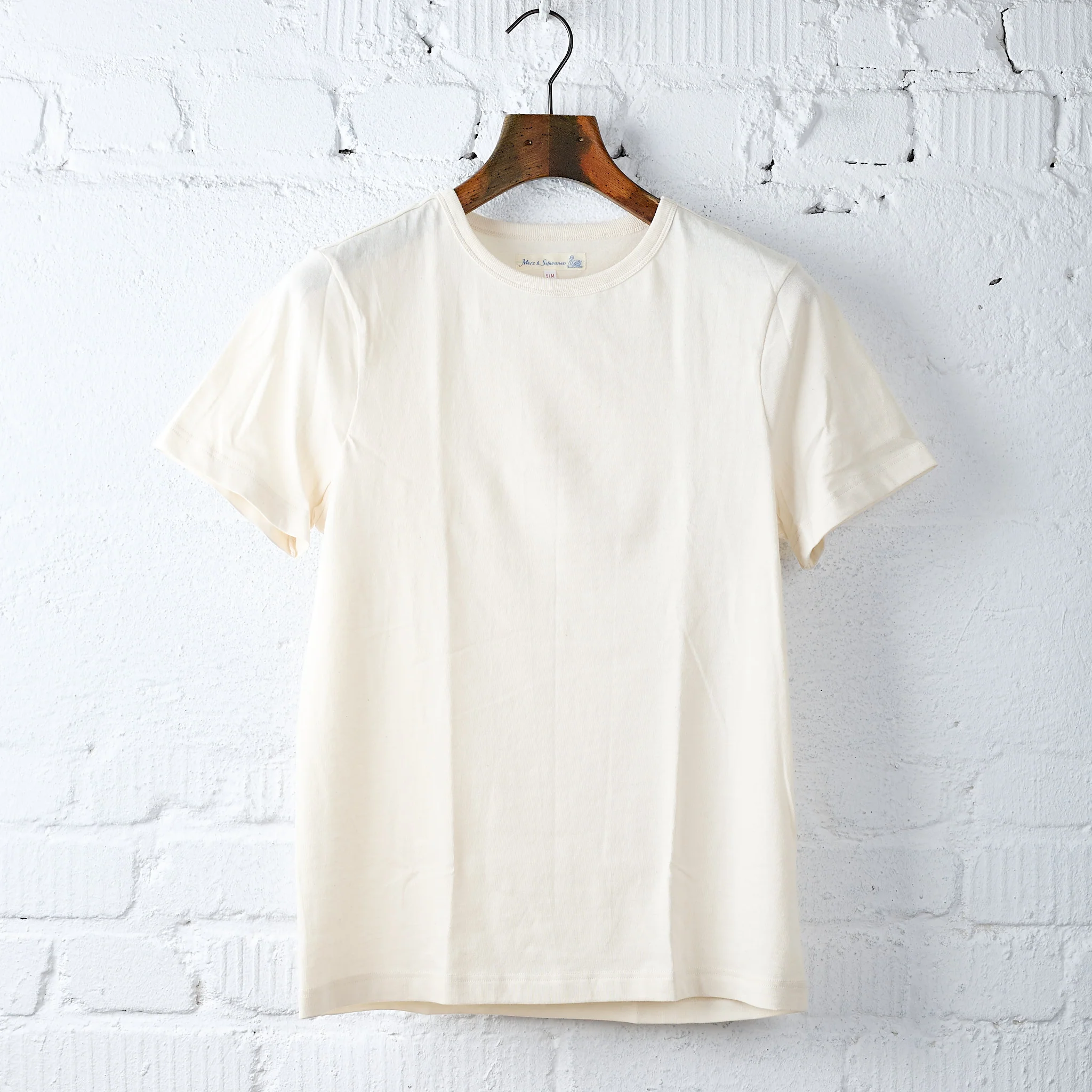 merz b. schwanen | 1950s crew neck tee nature
