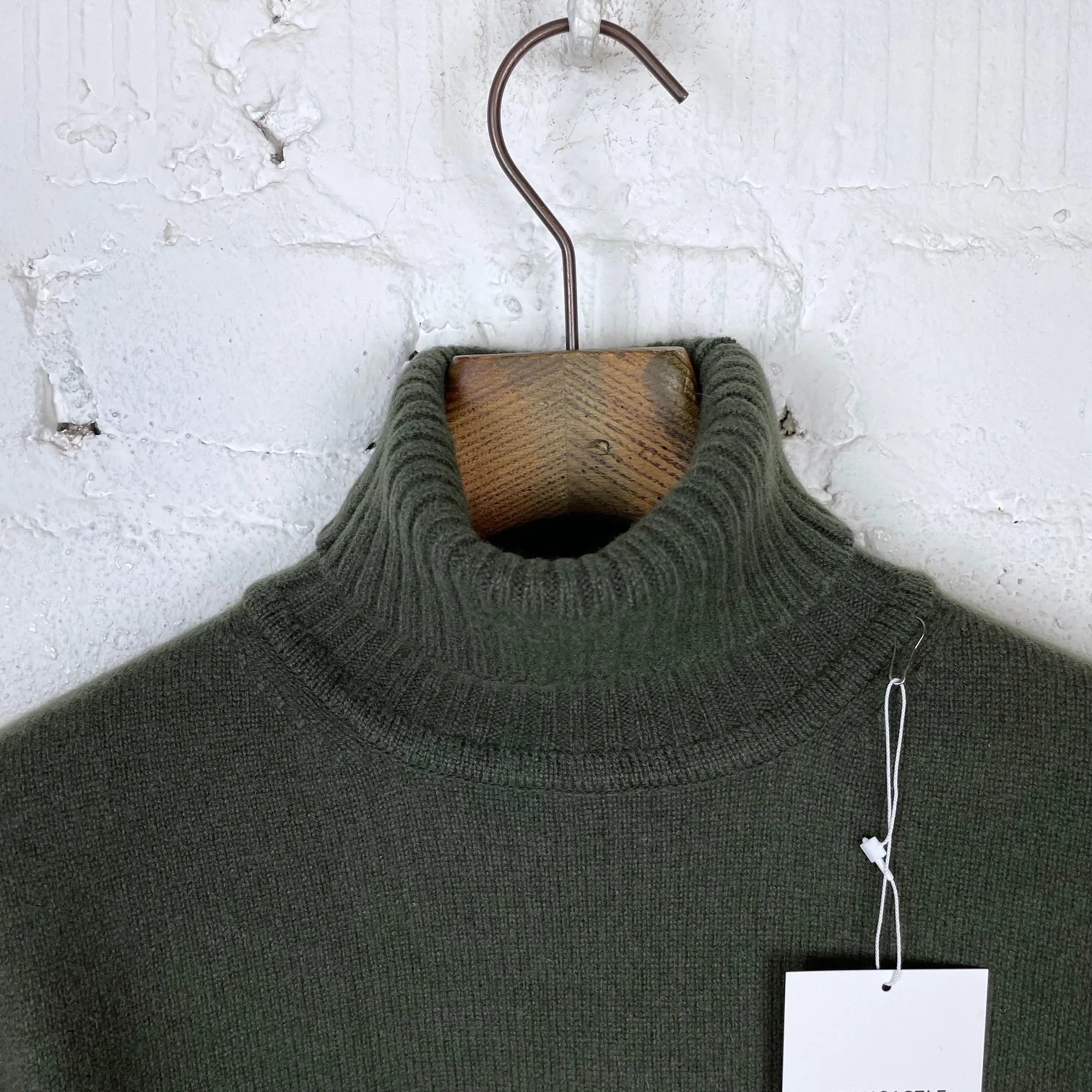 mooncastle | mc24 cashmere silk wool turtle neck knit moss-green - Image 2