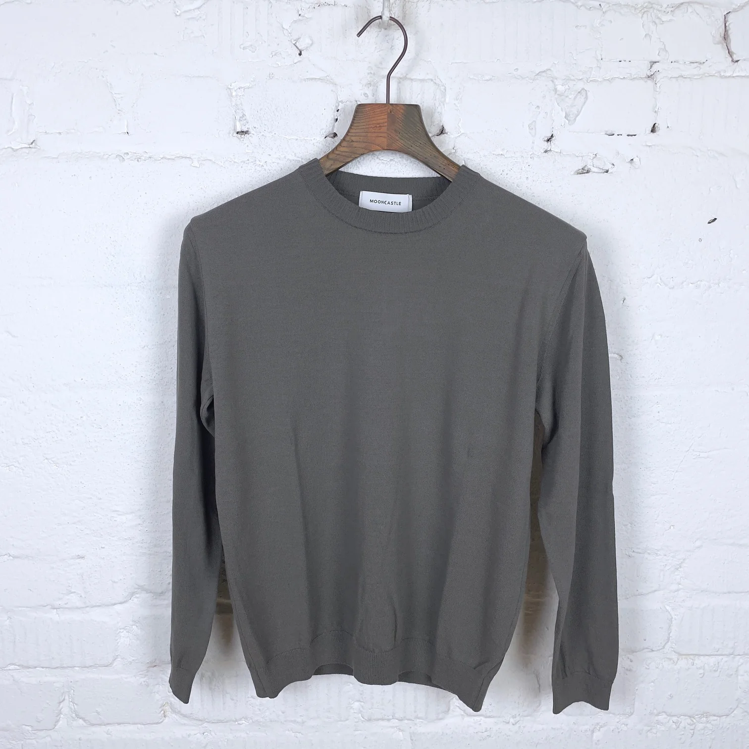 mooncastle | ice cotton crewneck sweater charcoal-gray
