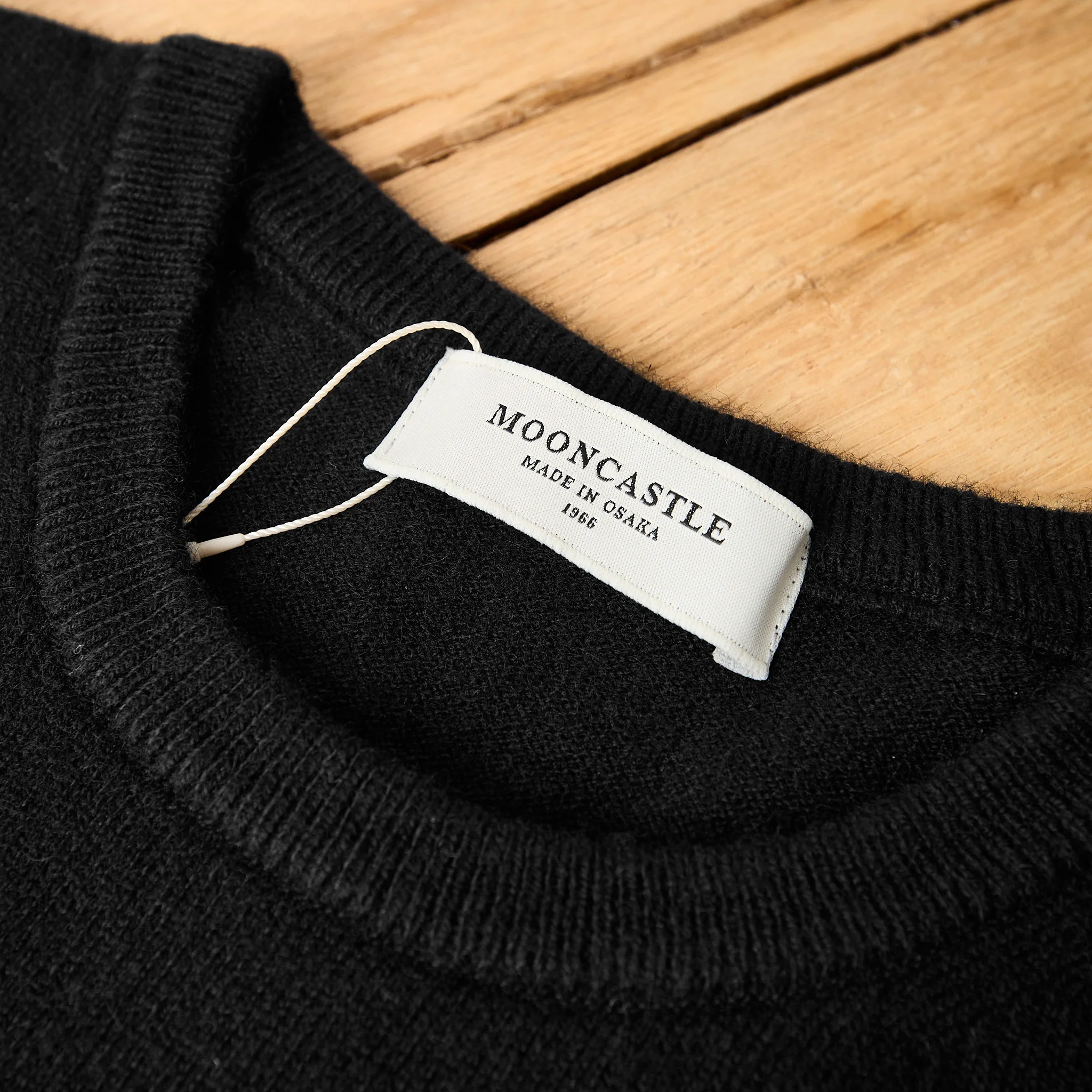 mooncastle | m2303 cashmere crew neck knit black - Image 3