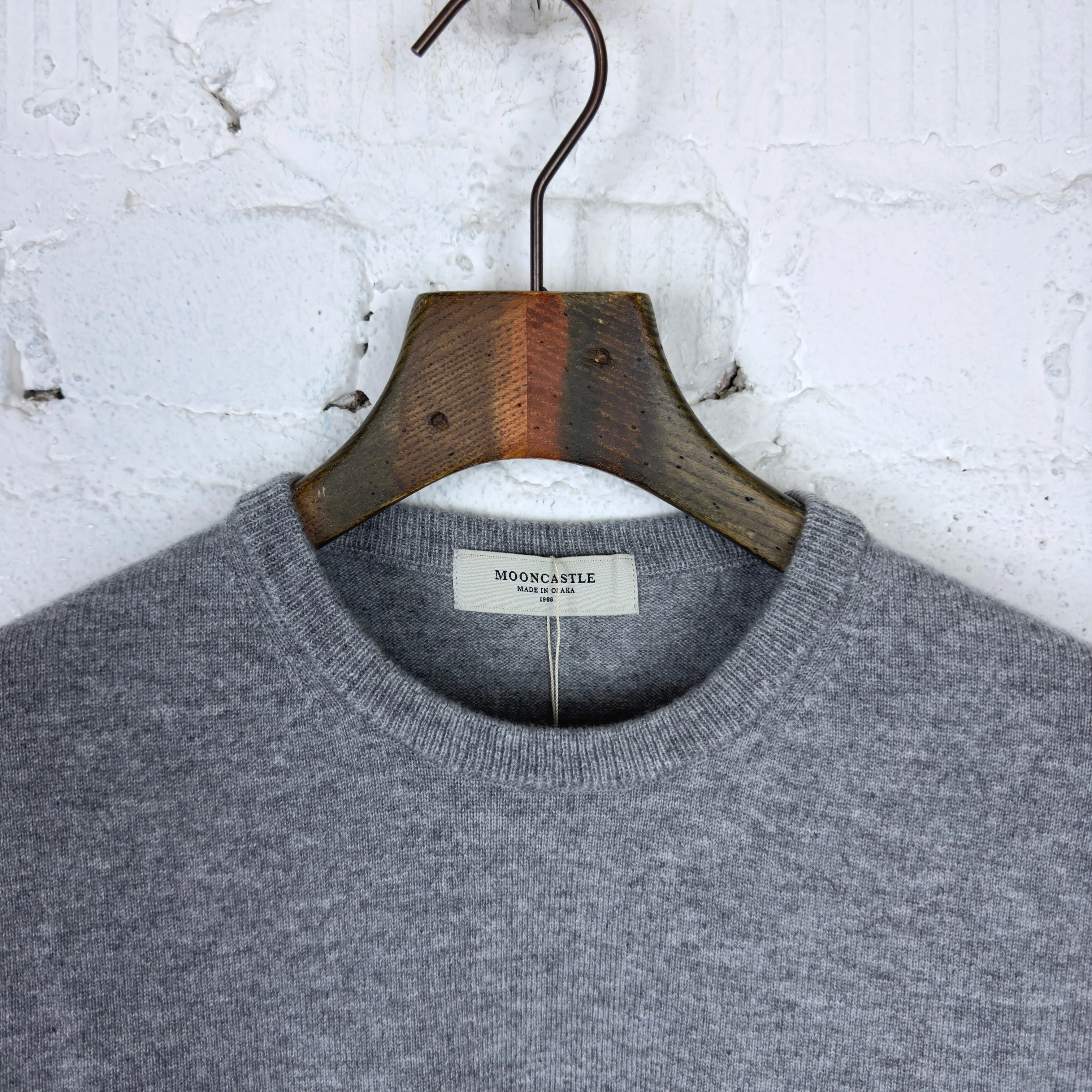 mooncastle | m2303 cashmere crew neck knit light-gray - Image 3