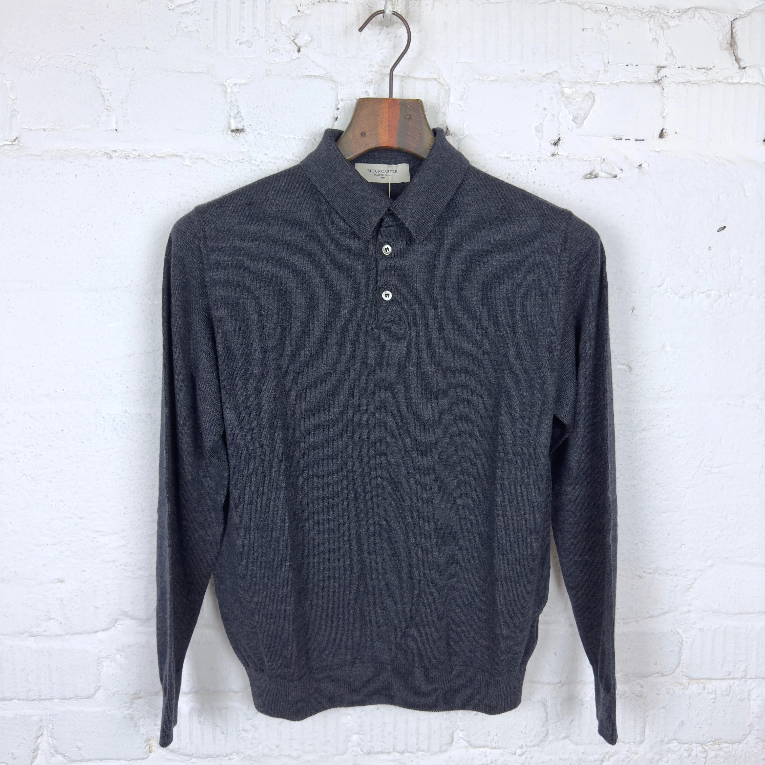 mooncastle | m2312 wool polo neck knit dark grey