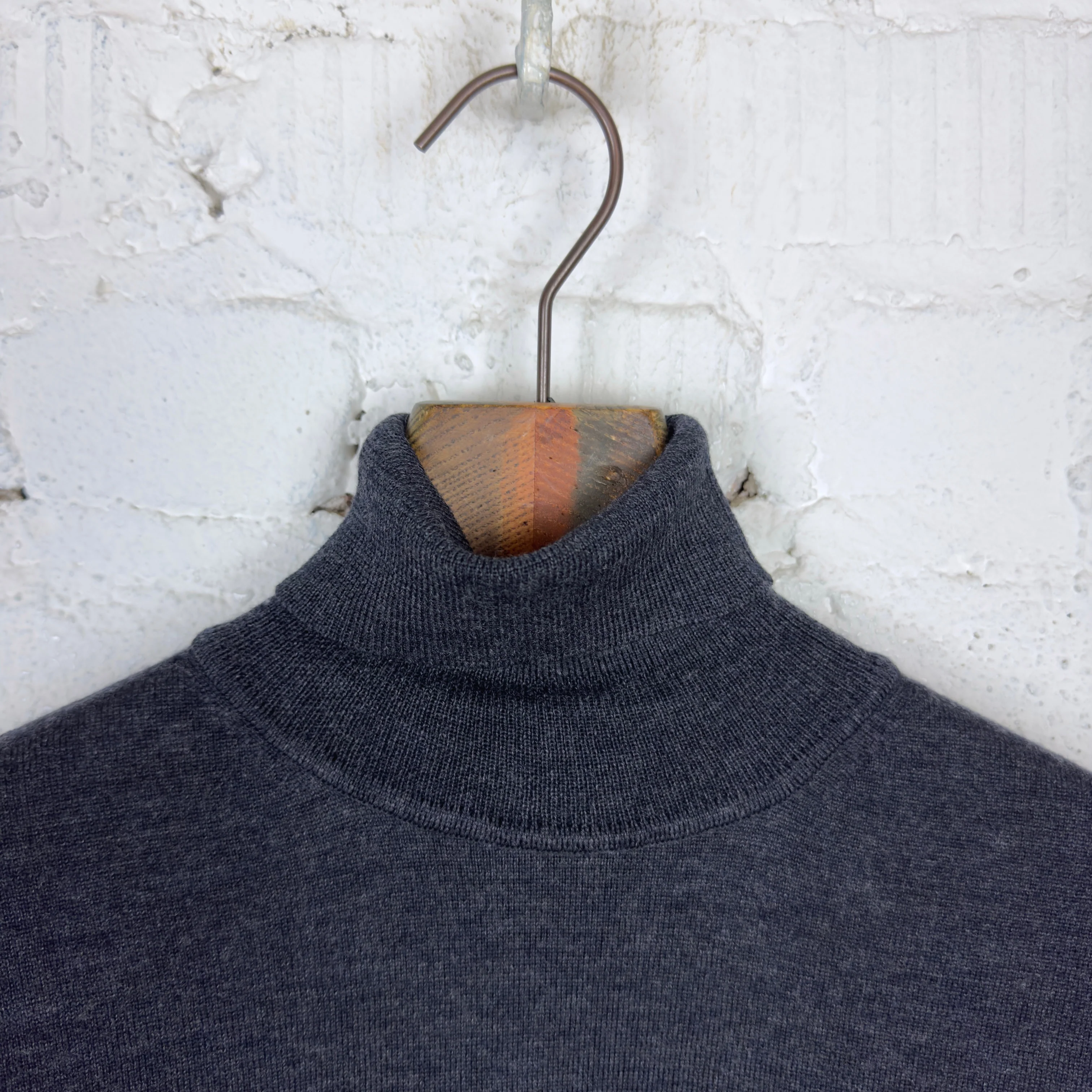 mooncastle | mc8 wool turtle neck knit dark grey - Image 3