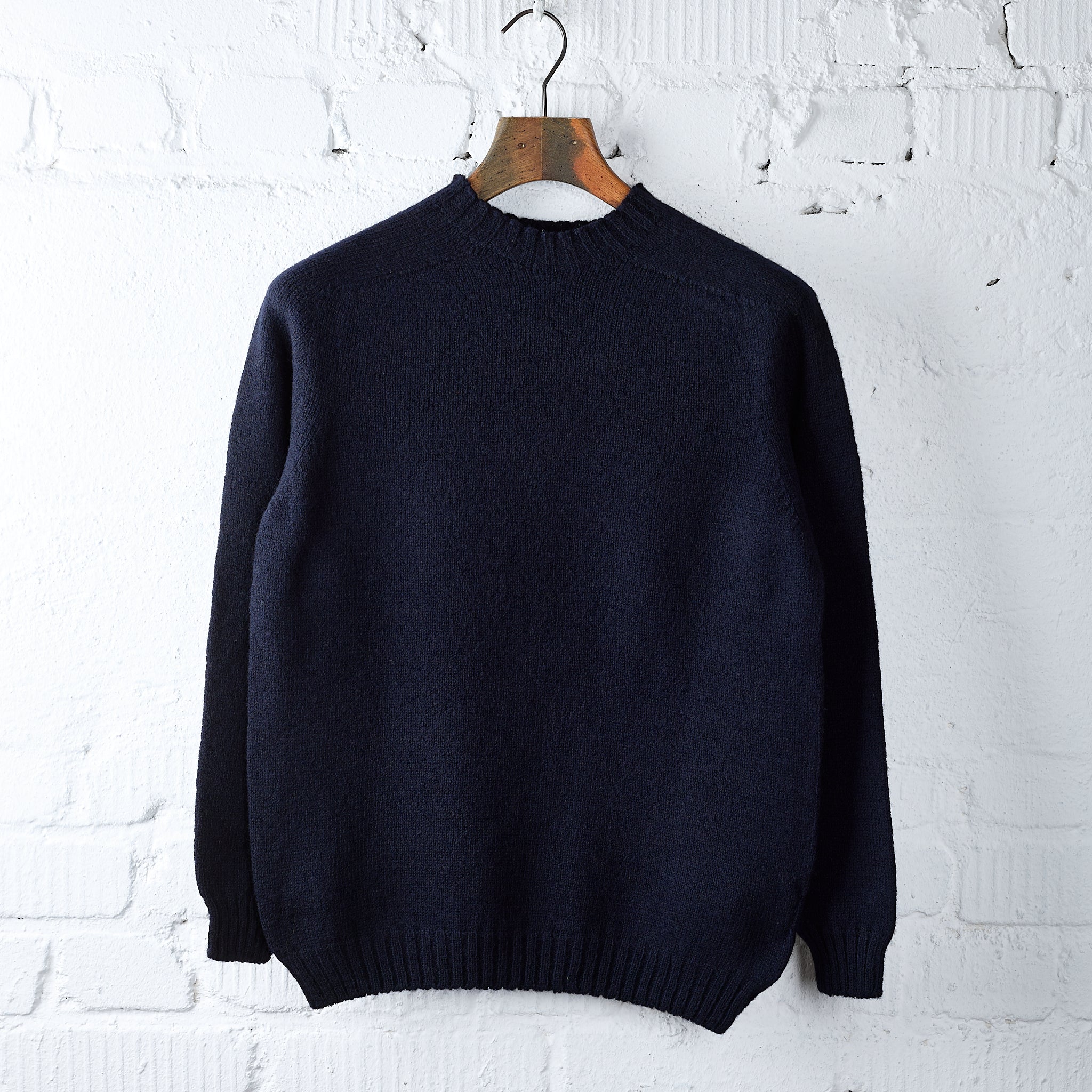mooncastle | sw1 shetland wool crewneck - navy