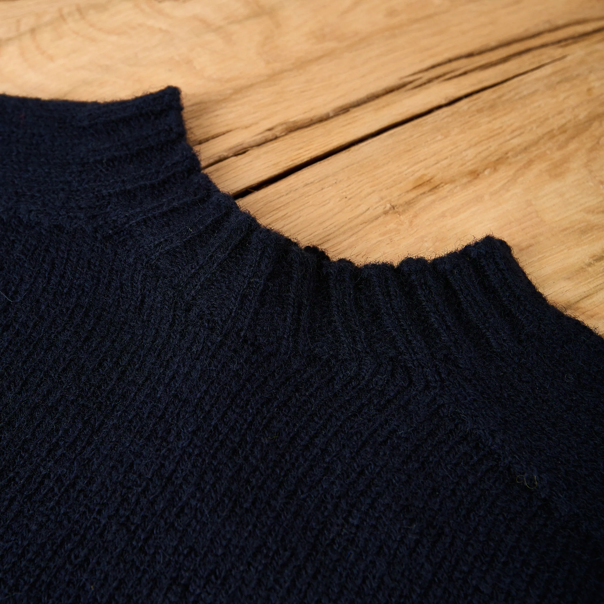 mooncastle | sw1 shetland wool crewneck - navy - Image 3