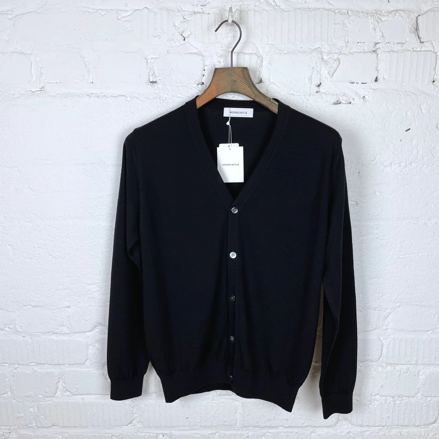 mooncastle | wool cardigan black