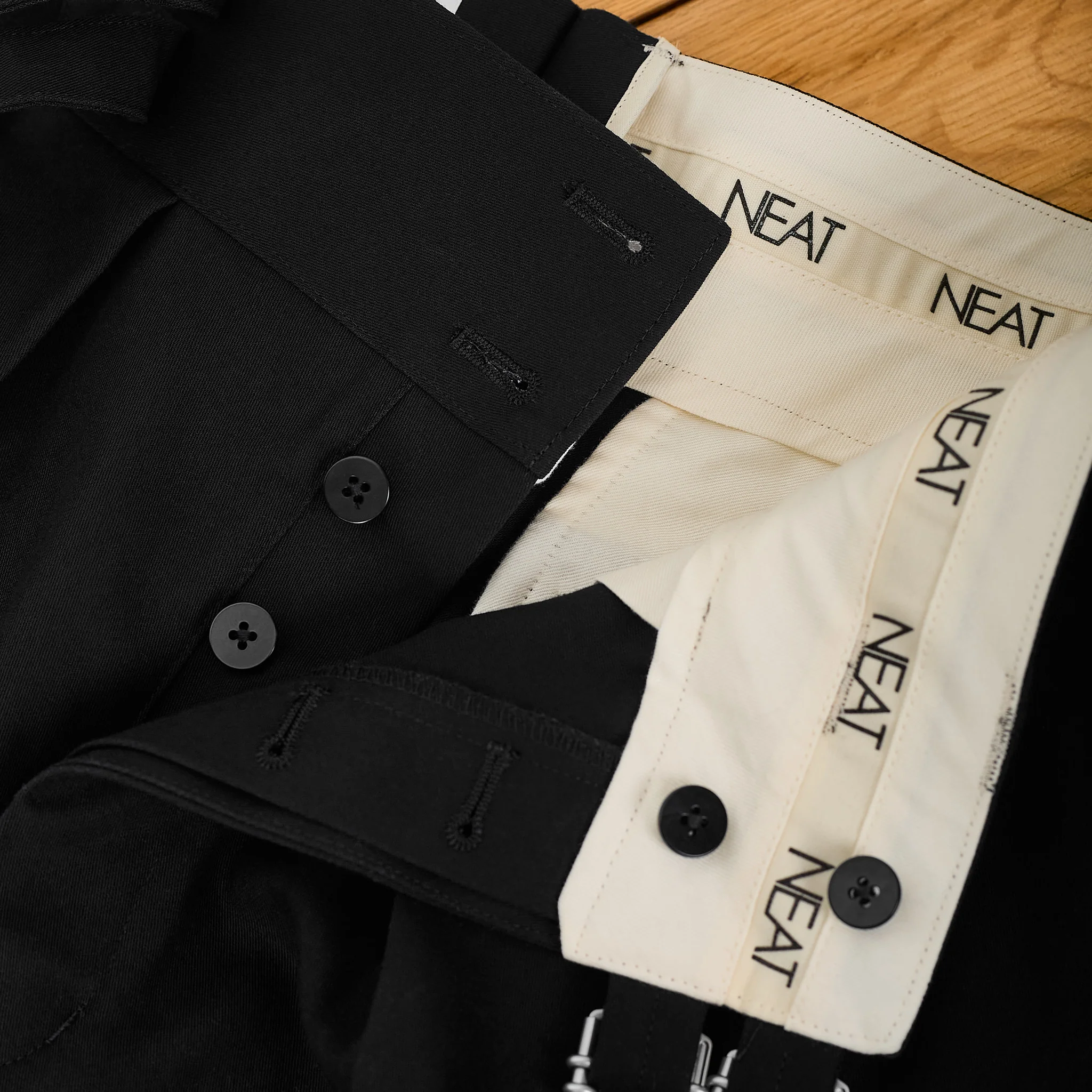 neat | cotton venetian gurkha shorts black - Image 5