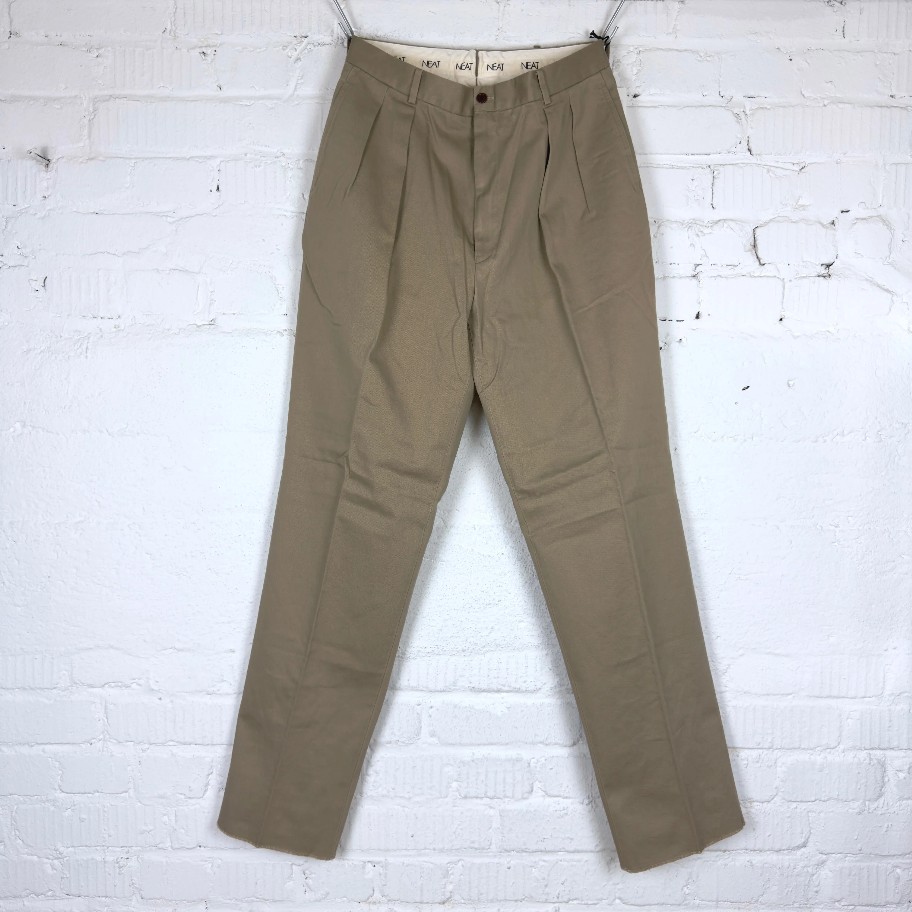 neat | neat chino beige