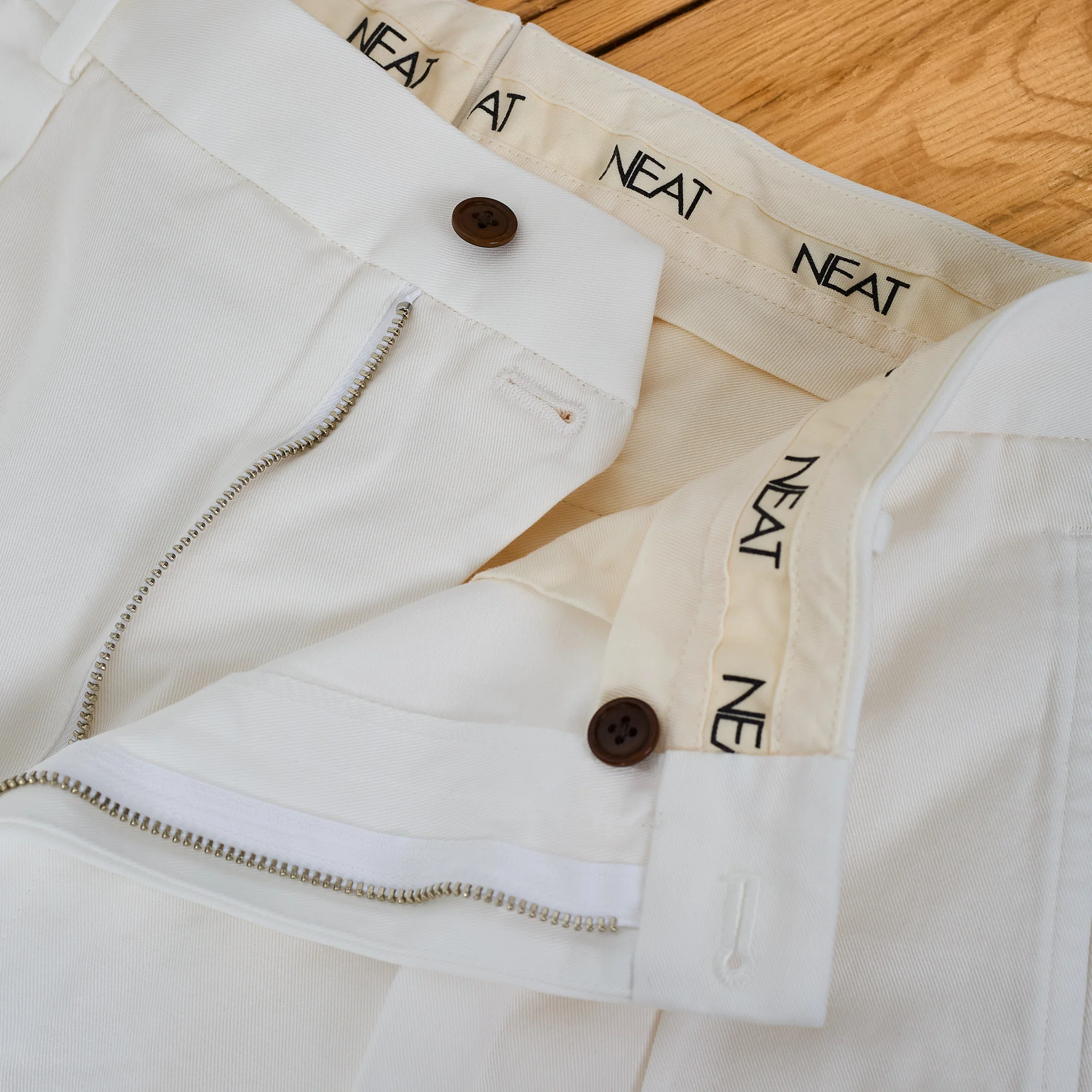 neat | neat chino white - Image 5
