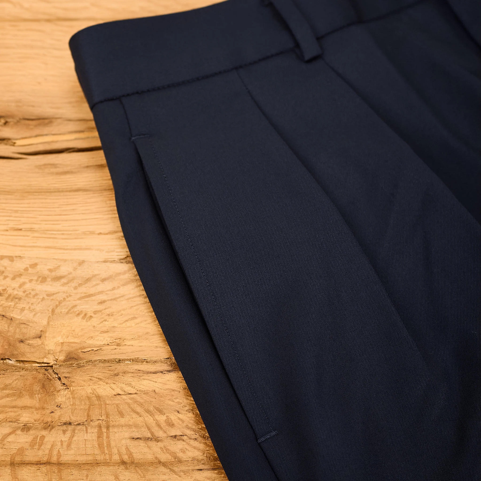 neat | wool gabardine neat chino navy - Image 5