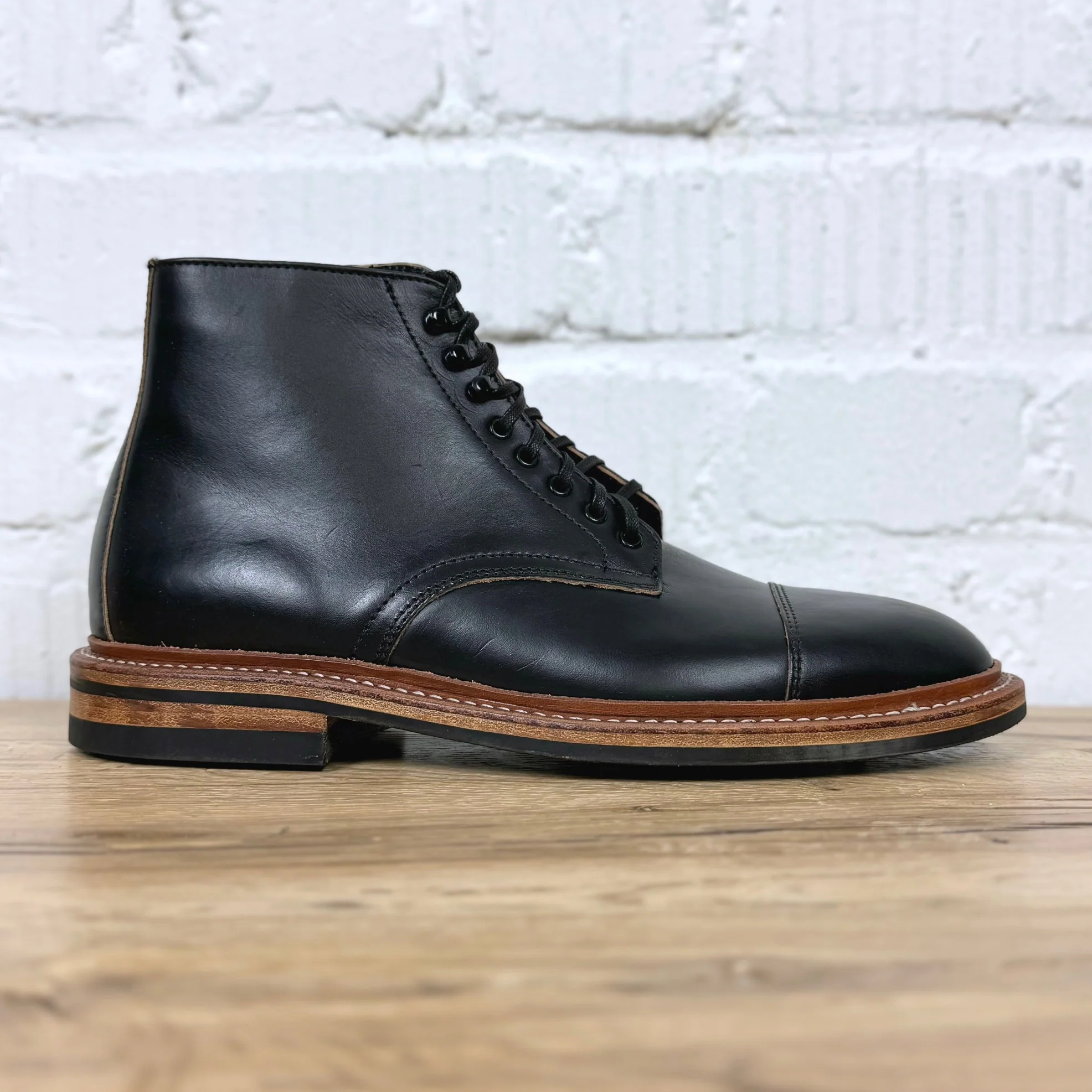 oak street bootmakers | black dainite cap-toe lakeshore boot