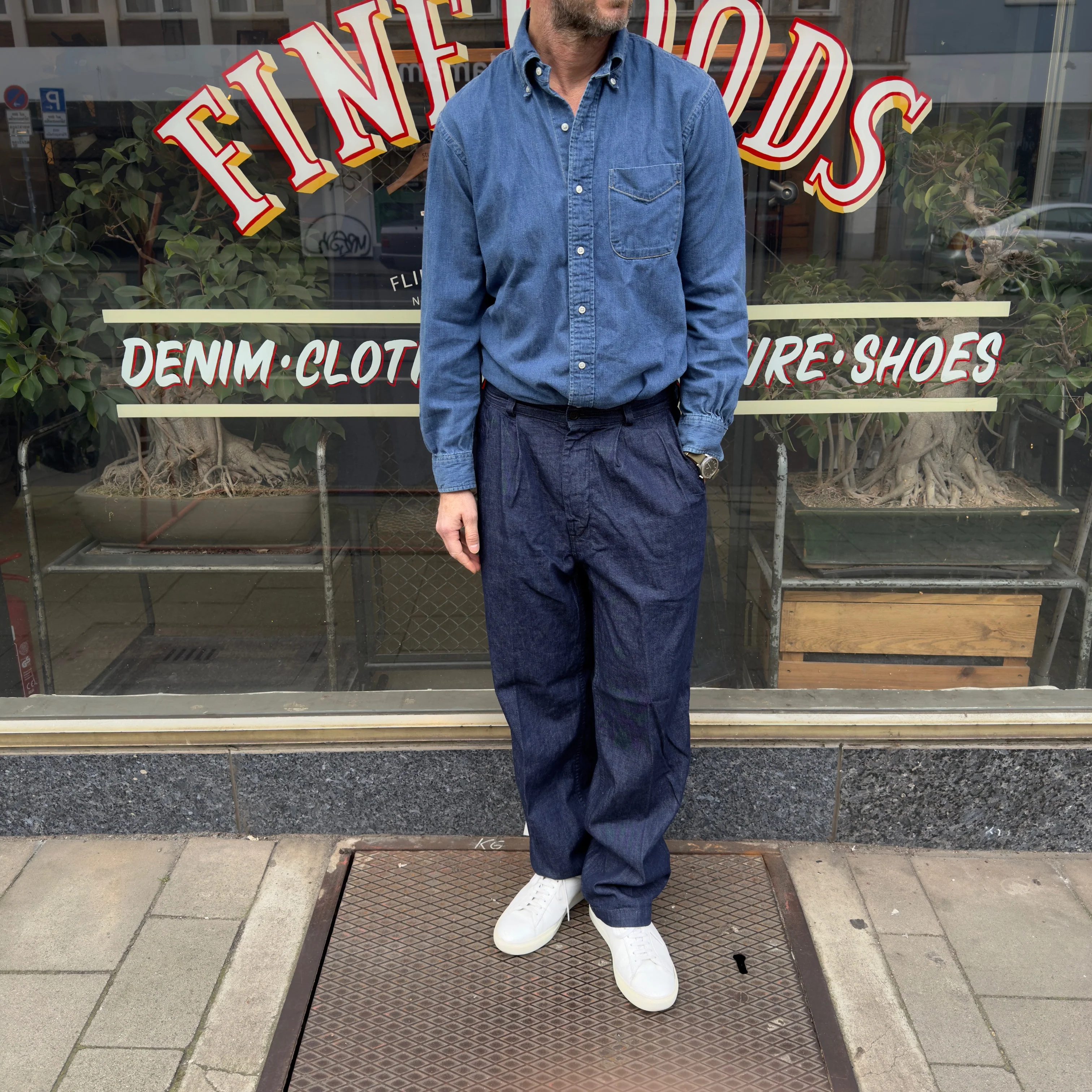 orslow | two tuck 8oz denim wide trousers one year wash - Image 3