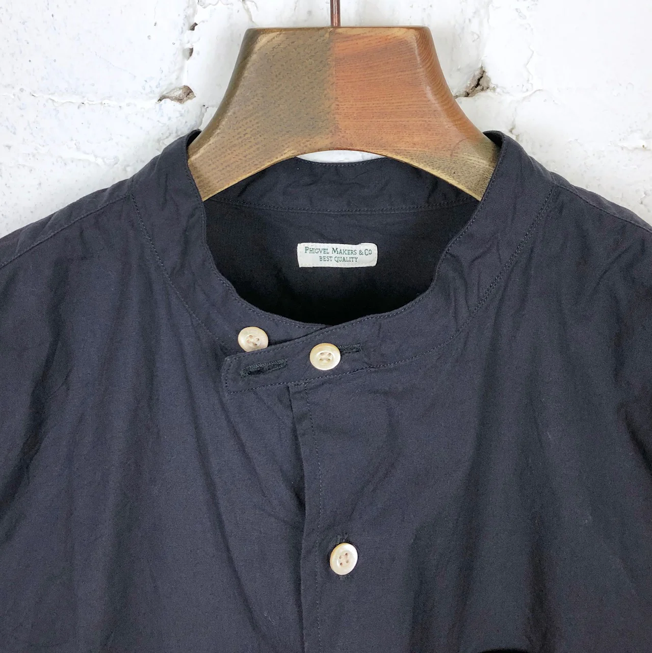 phigvel makers co. | band collar utility shirt ink black - Image 4